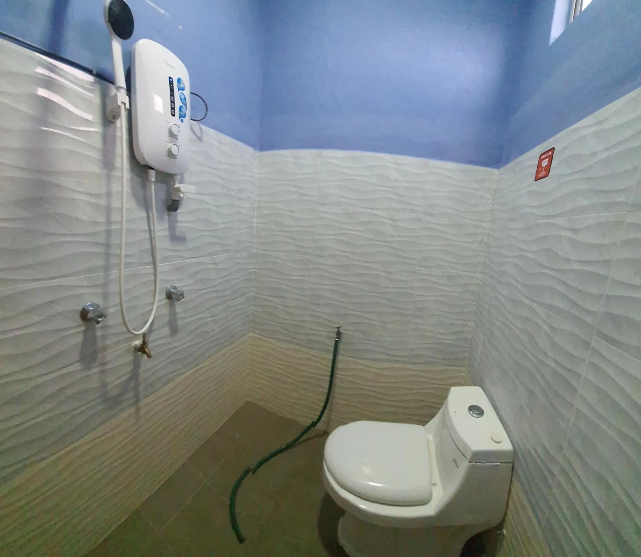 Bathroom in Hotel O Penginapan Wahee