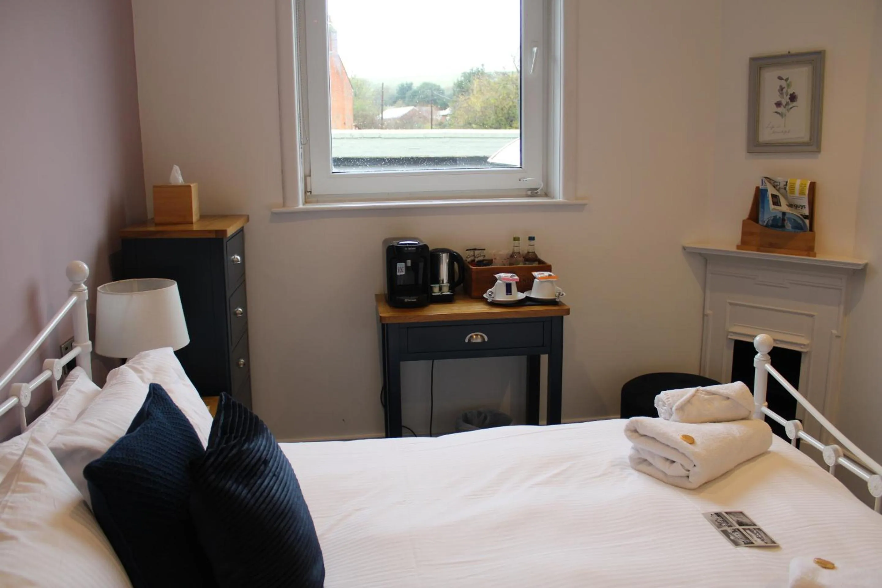 Bedroom, Bed in The White Lion