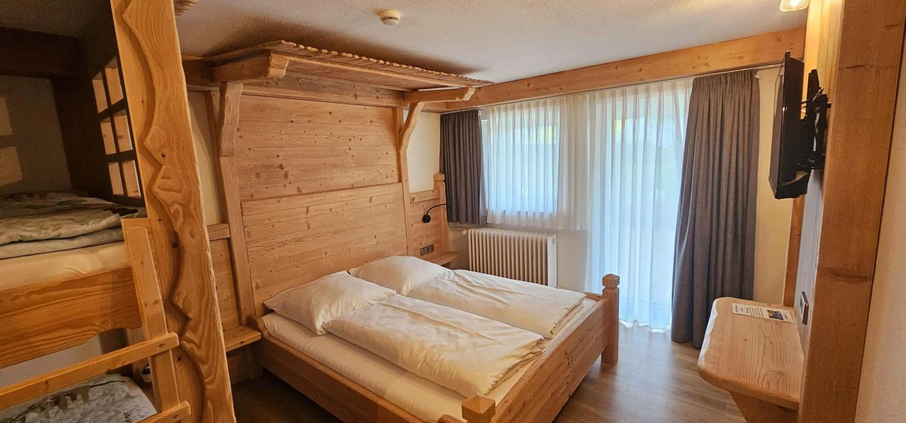 Photo of the whole room, Bed in Schwaben Resort Ebnisee