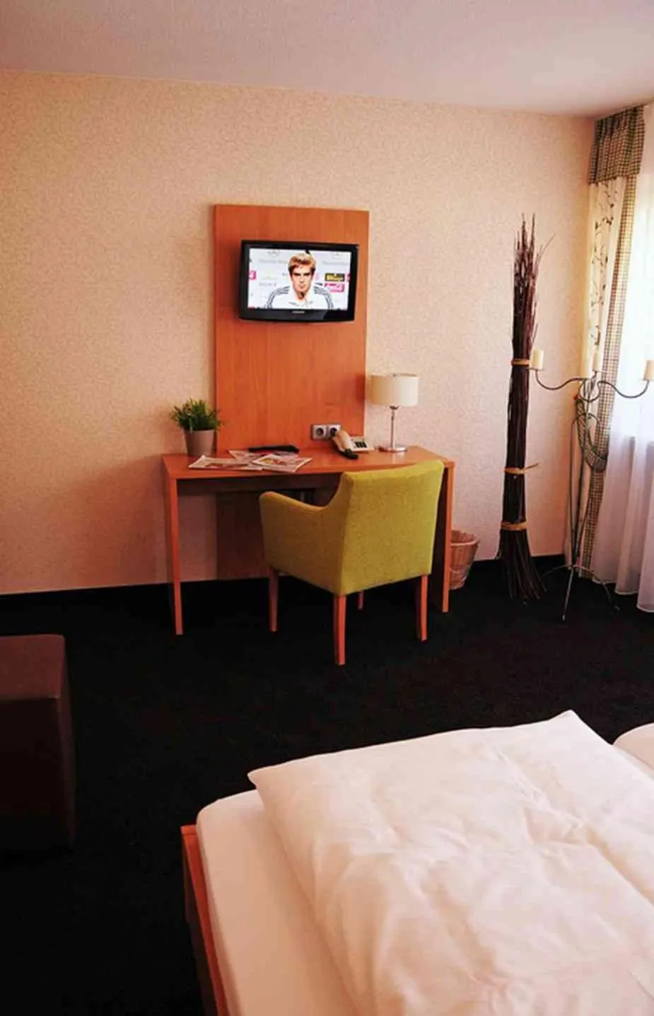 Bedroom, Bed in Landgasthof zum Lamm