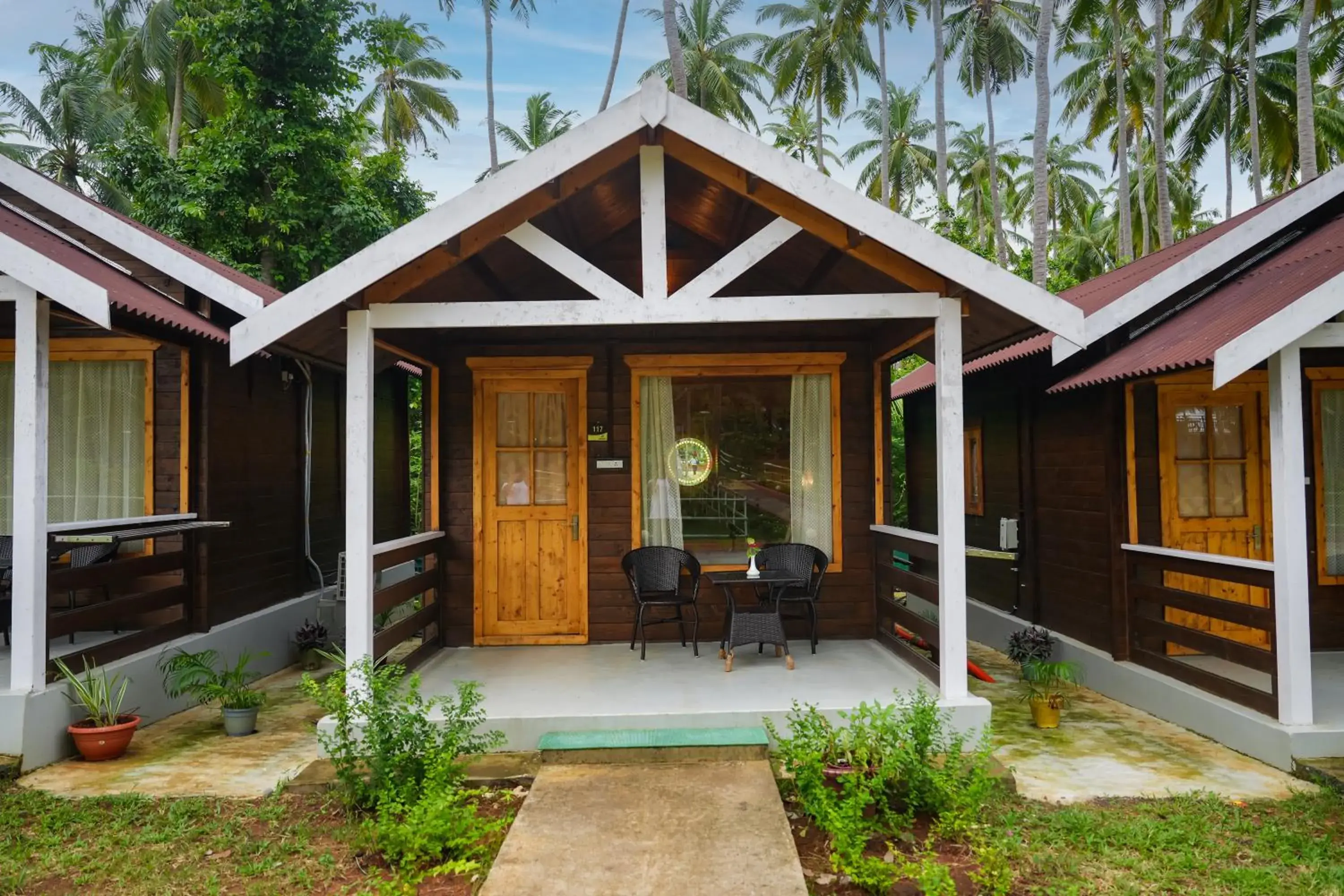 Premium Cottage with Bath Tub and Balcony in Adhvasaha Beach Spa Resort Premium Cottage with Bath Tub and Balcony in Adhvasaha Beach Spa Resort