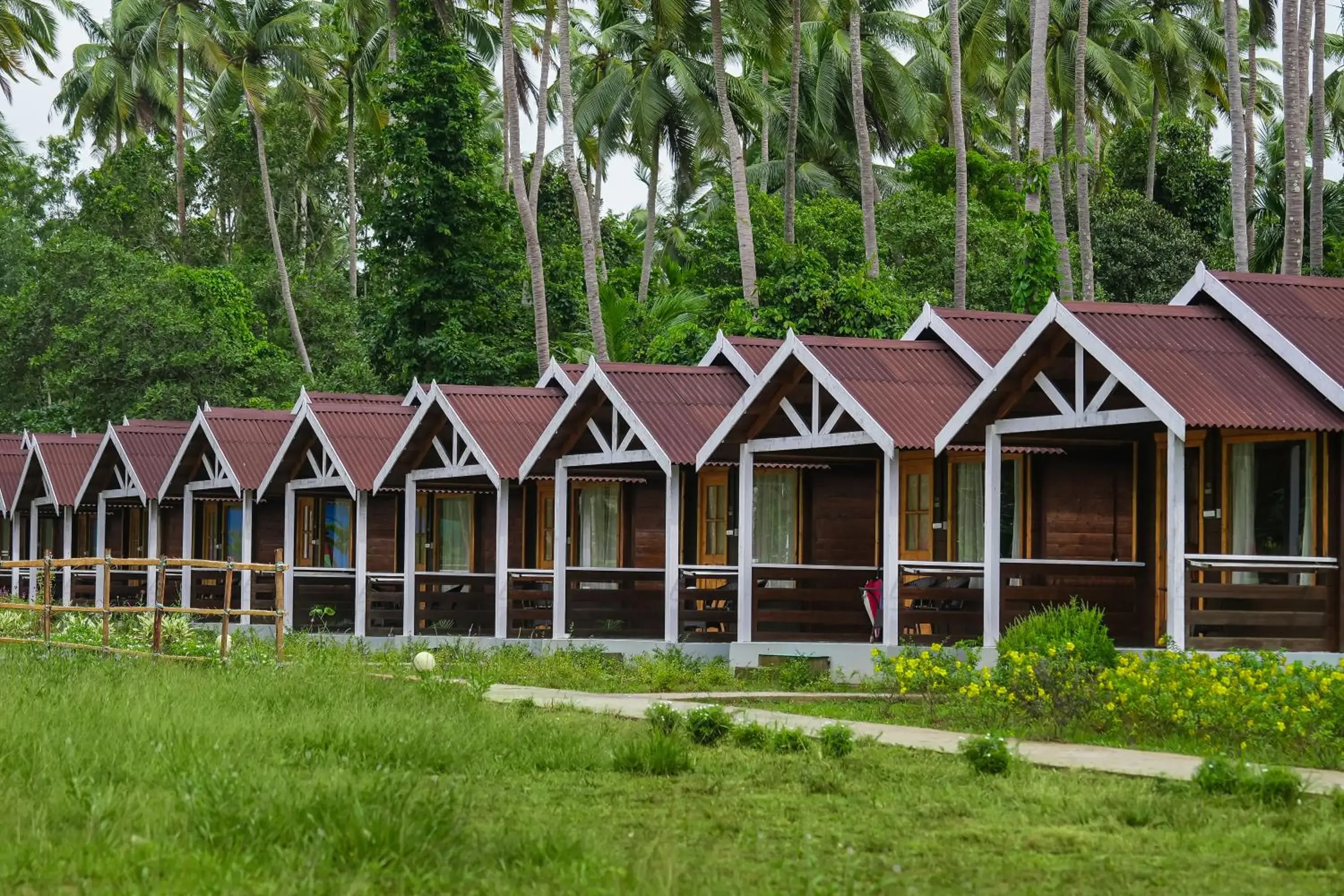 Premium Cottage with Bath Tub and Balcony in Adhvasaha Beach Spa Resort Premium Cottage with Bath Tub and Balcony in Adhvasaha Beach Spa Resort