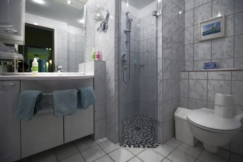 Bathroom in Das kleine Hotel am Park Garni