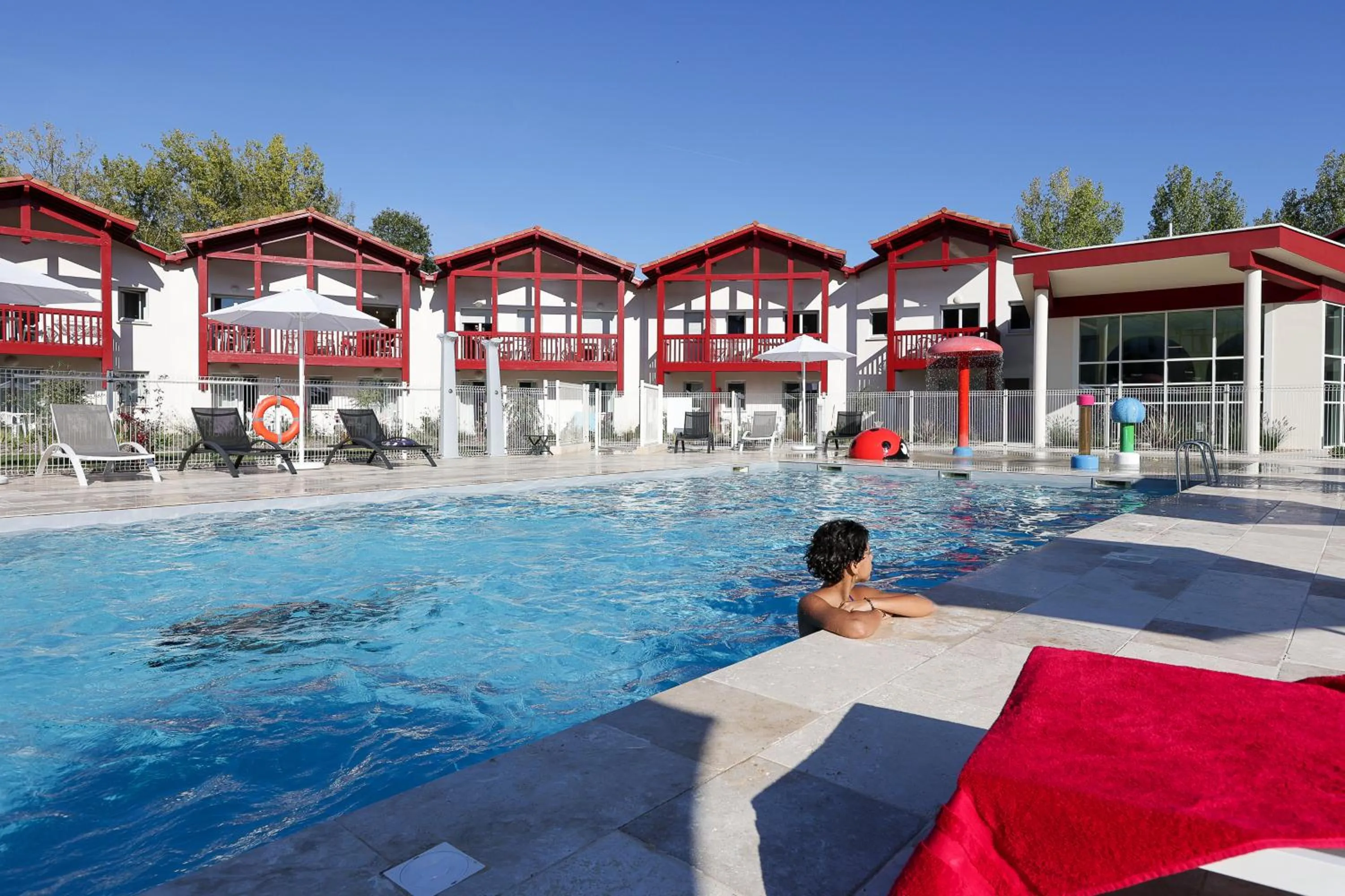 Swimming pool in Résidence Néméa Le Domaine d'Uhaina