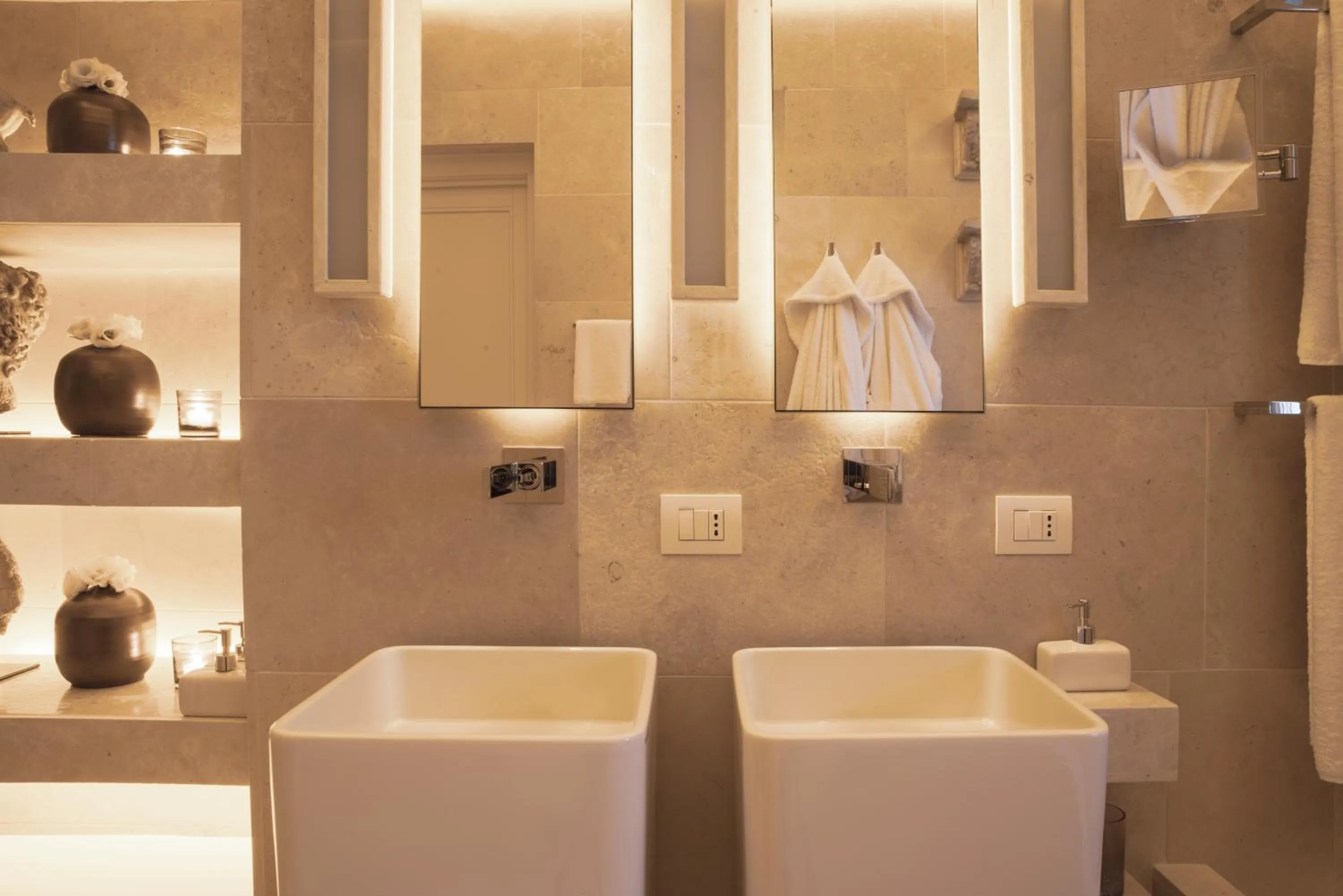 Bathroom in Palazzo Lecce - Epoca Collection