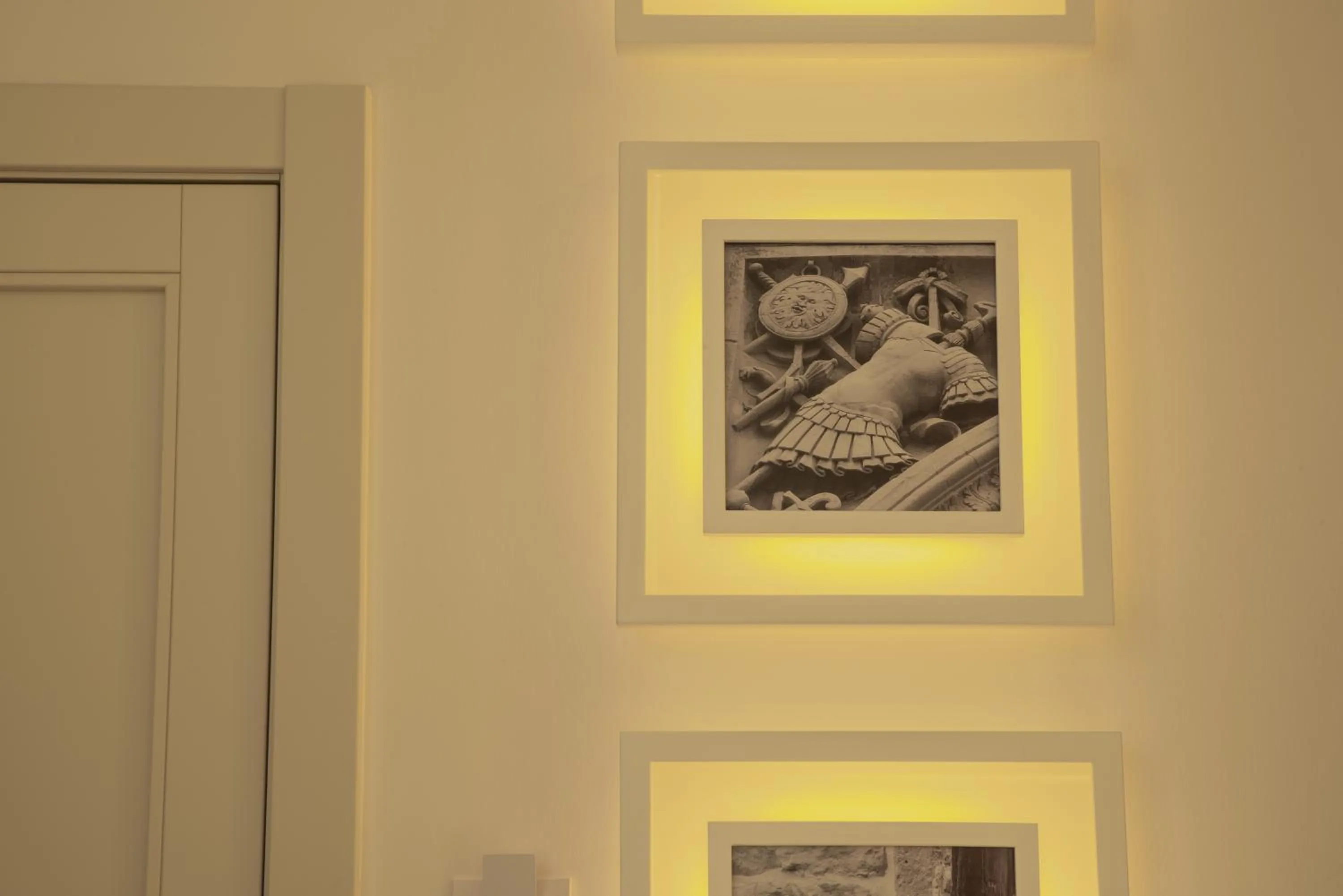 Decorative detail in Palazzo Lecce - Epoca Collection