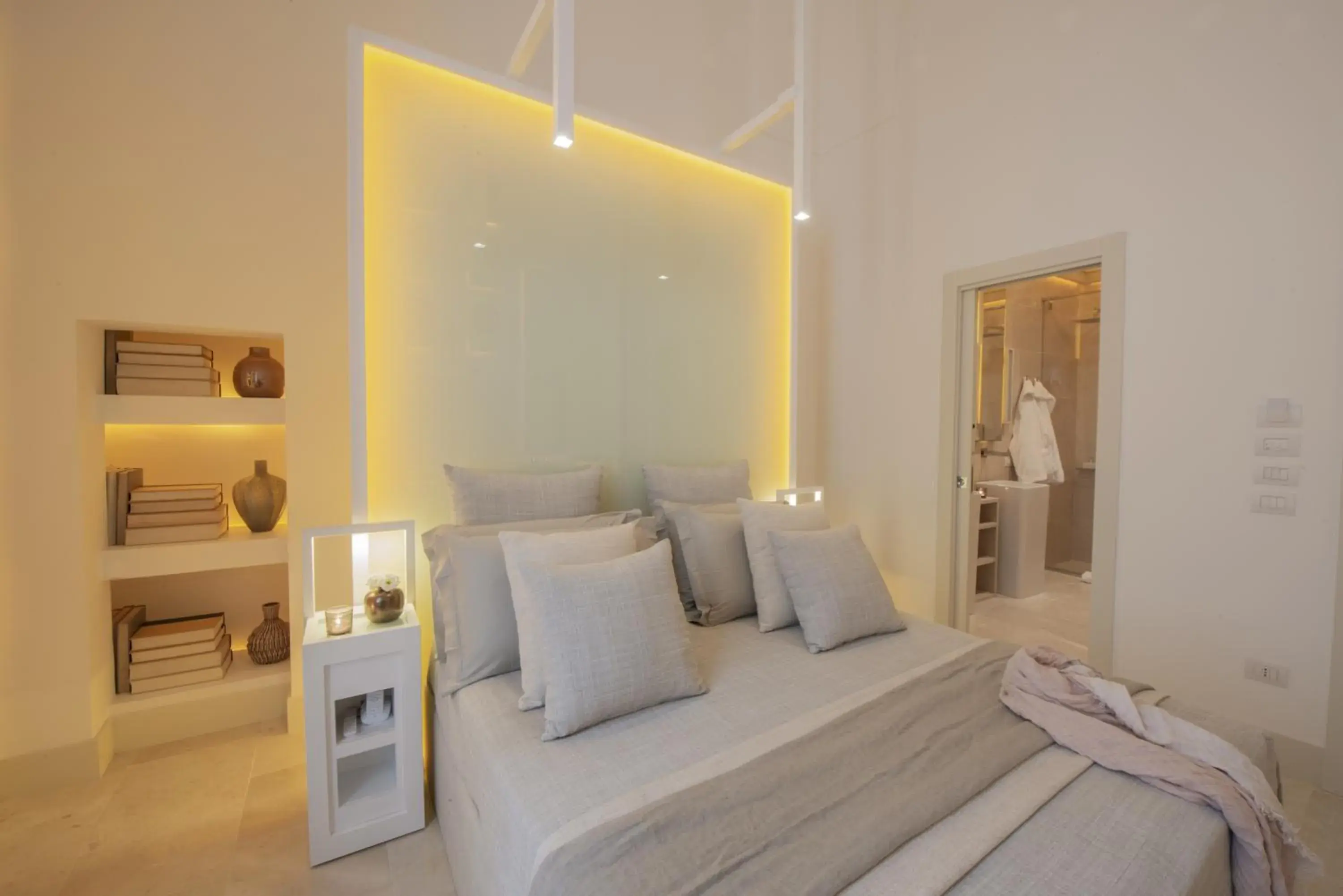 Deluxe Double Room with Balcony - single occupancy in Palazzo Lecce - Epoca Collection Deluxe Double Room with Balcony - single occupancy in Palazzo Lecce - Epoca Collection