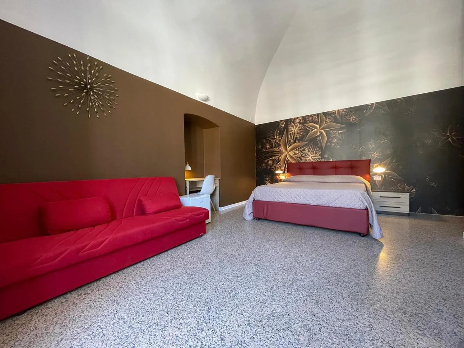 Bed in CconfortHotels Central Rooms