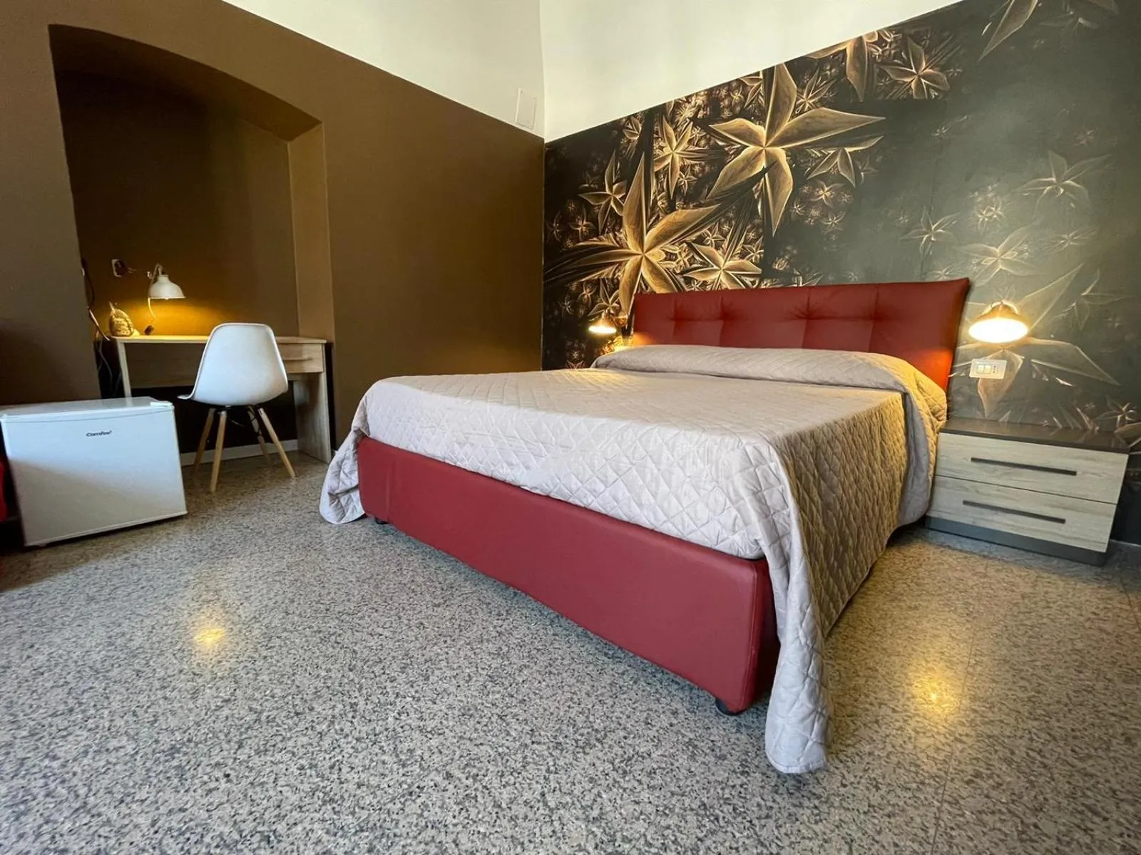 Bed in CconfortHotels Central Rooms