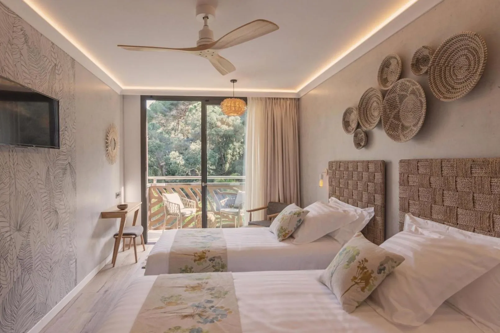 Bed in Casa Coco Boutique Hotel & Spa 4*S - Adults Only