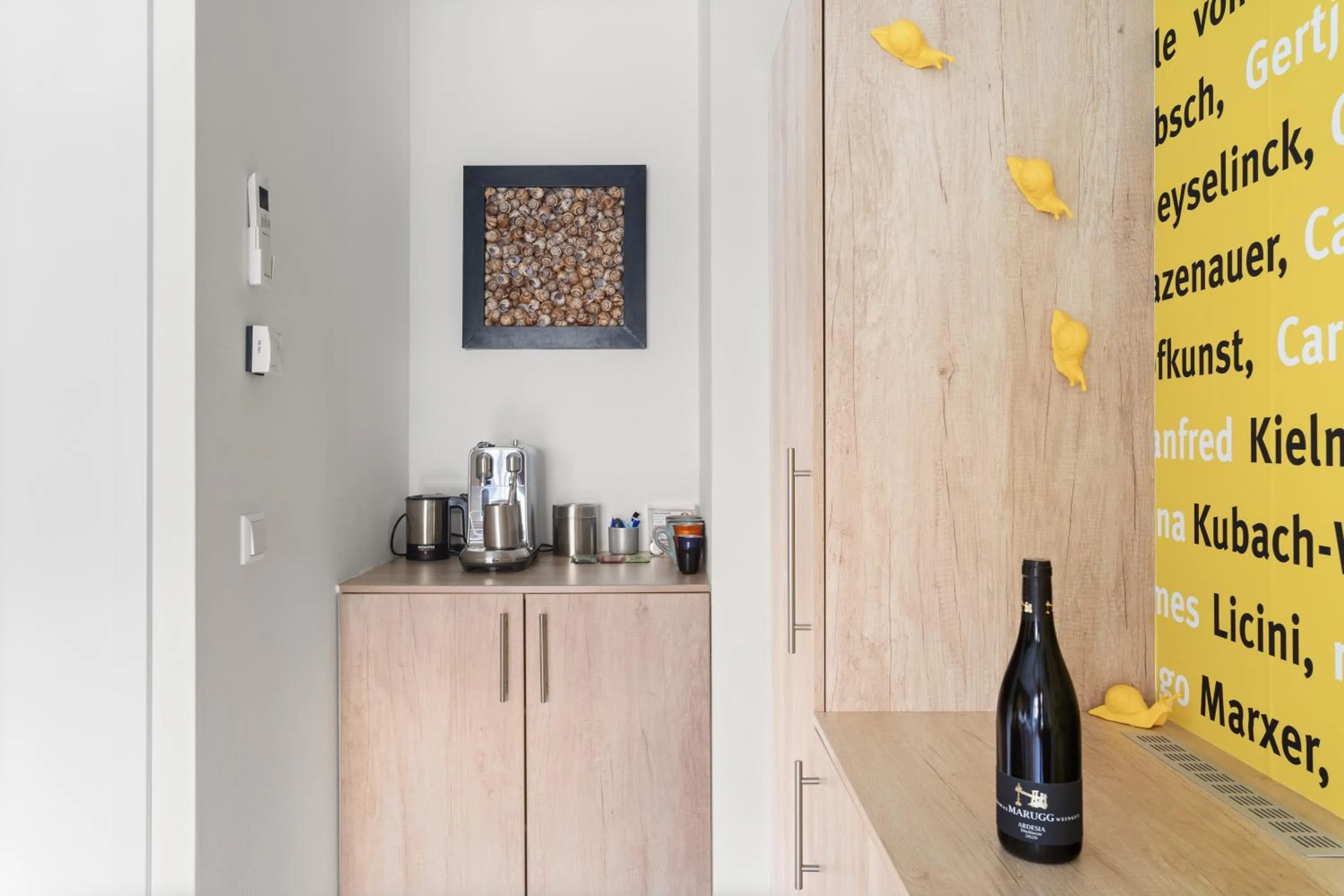 "Yellow Snail" - Glamping Lodge in Hotel Schloss Ragaz