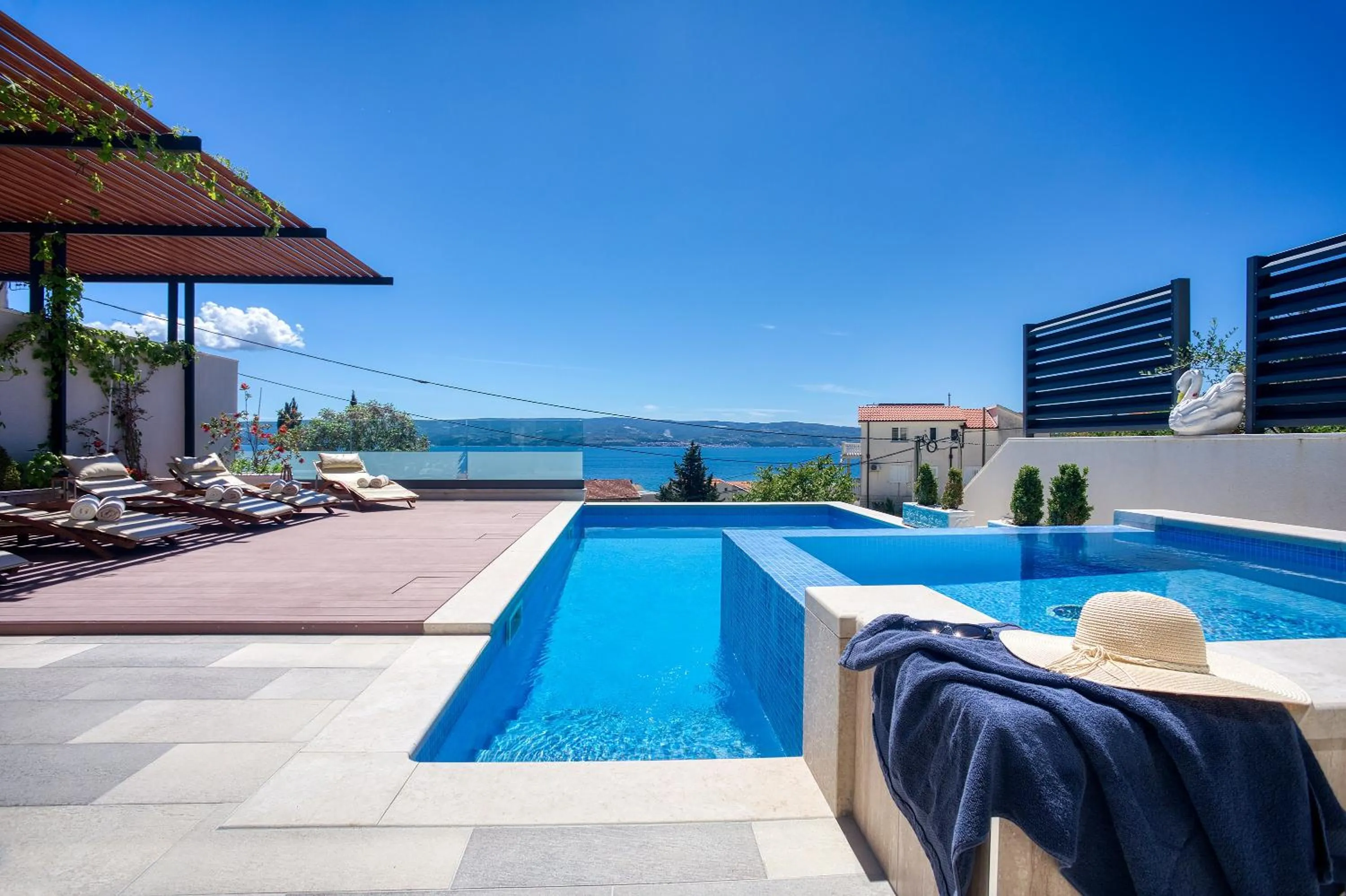 Sea view in LUXURY VILLA PARADISE 120m from sandy beach, heated pool, billiard, max 12 pax
