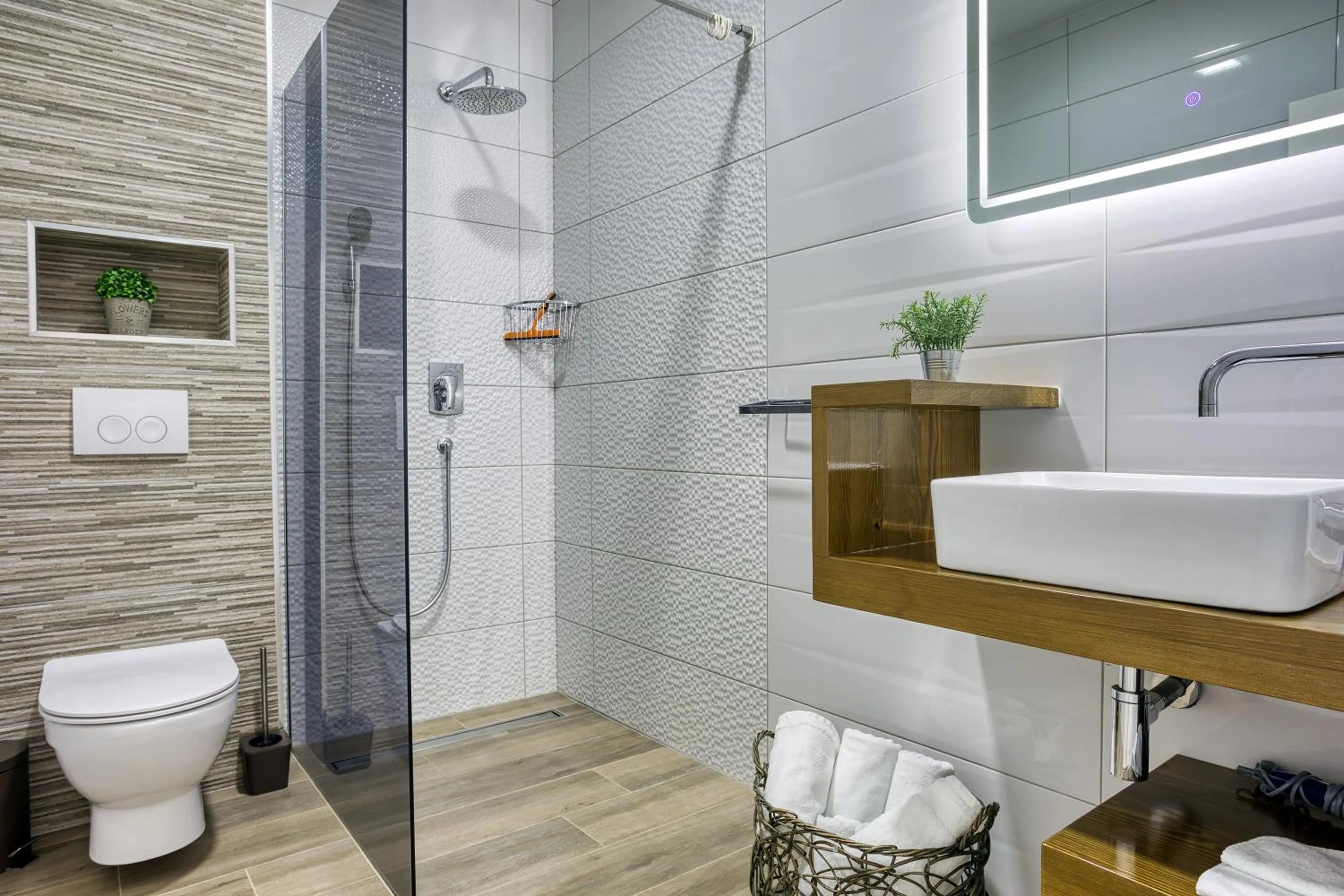 Shower in LUXURY VILLA PARADISE 120m from sandy beach, heated pool, billiard, max 12 pax