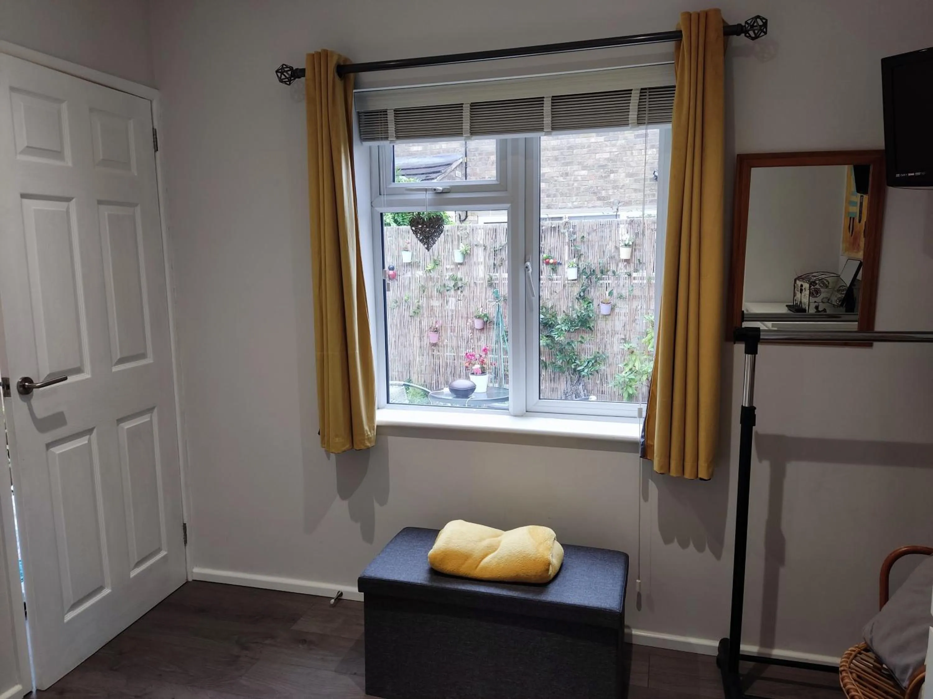 Bedroom in Self-Contained Holiday Accommodation in the Heart of Easingwold with Parking