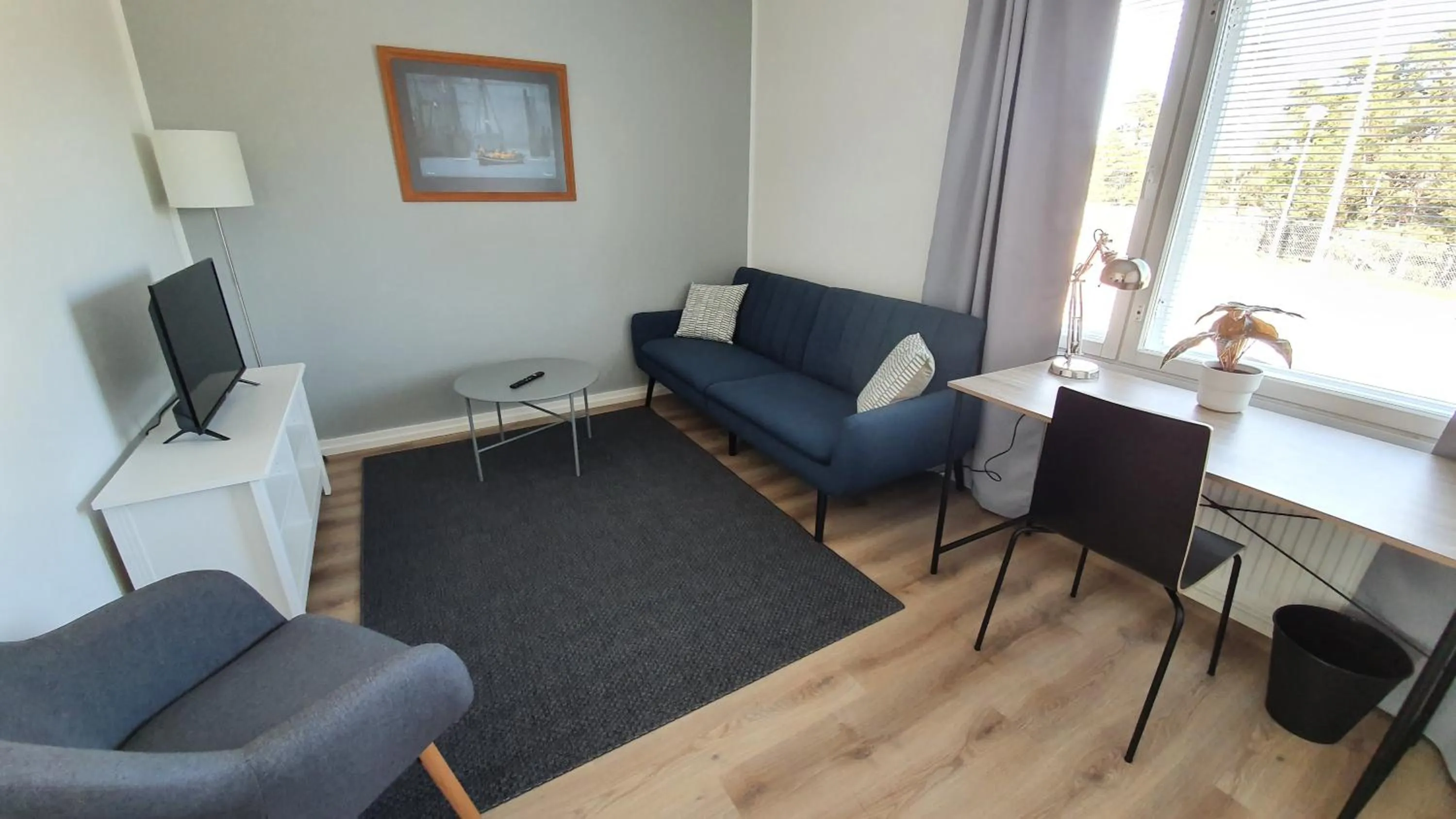 Living room in Vanha-Merivartioasema