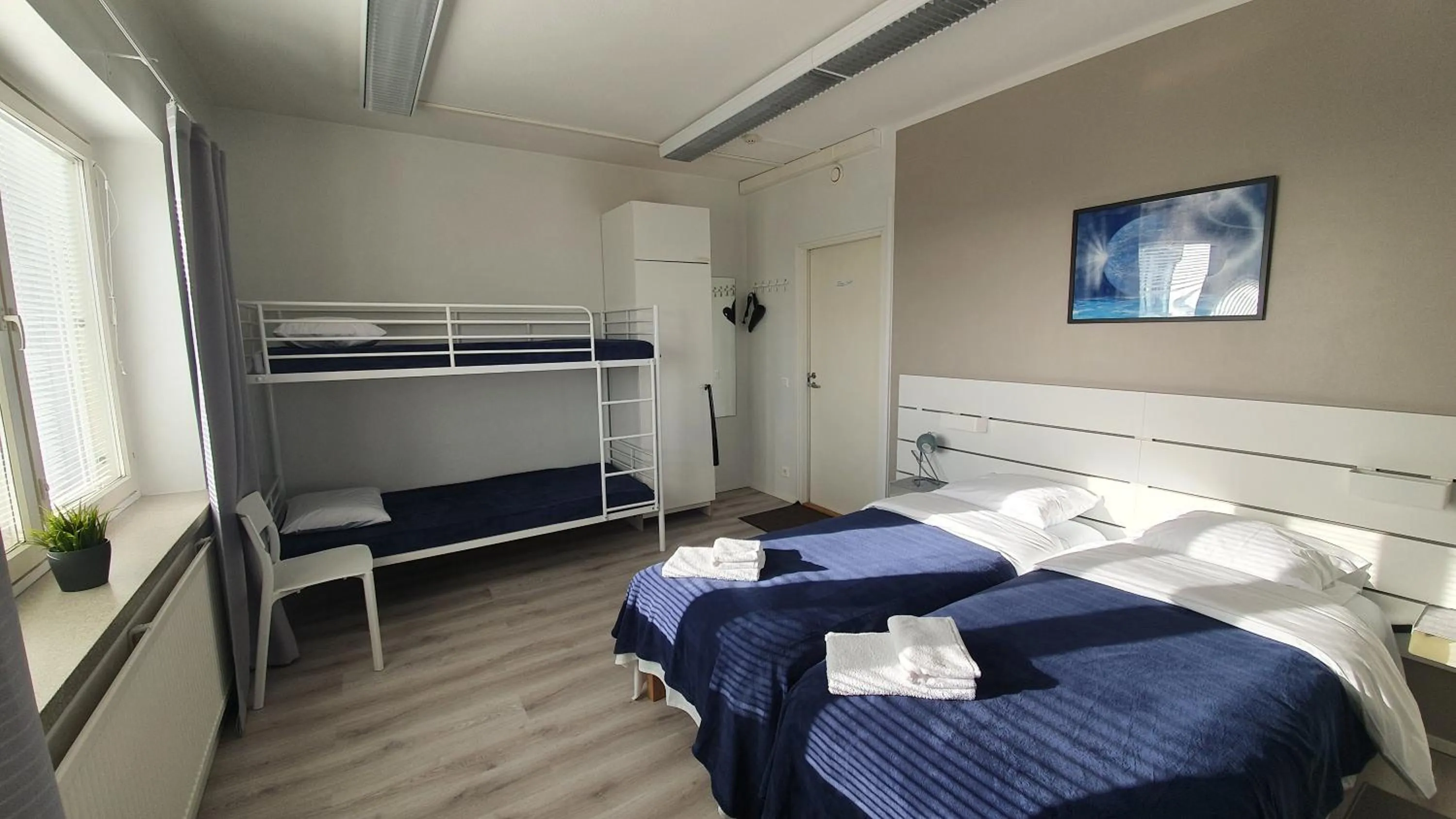 Sea view, Bed in Vanha-Merivartioasema