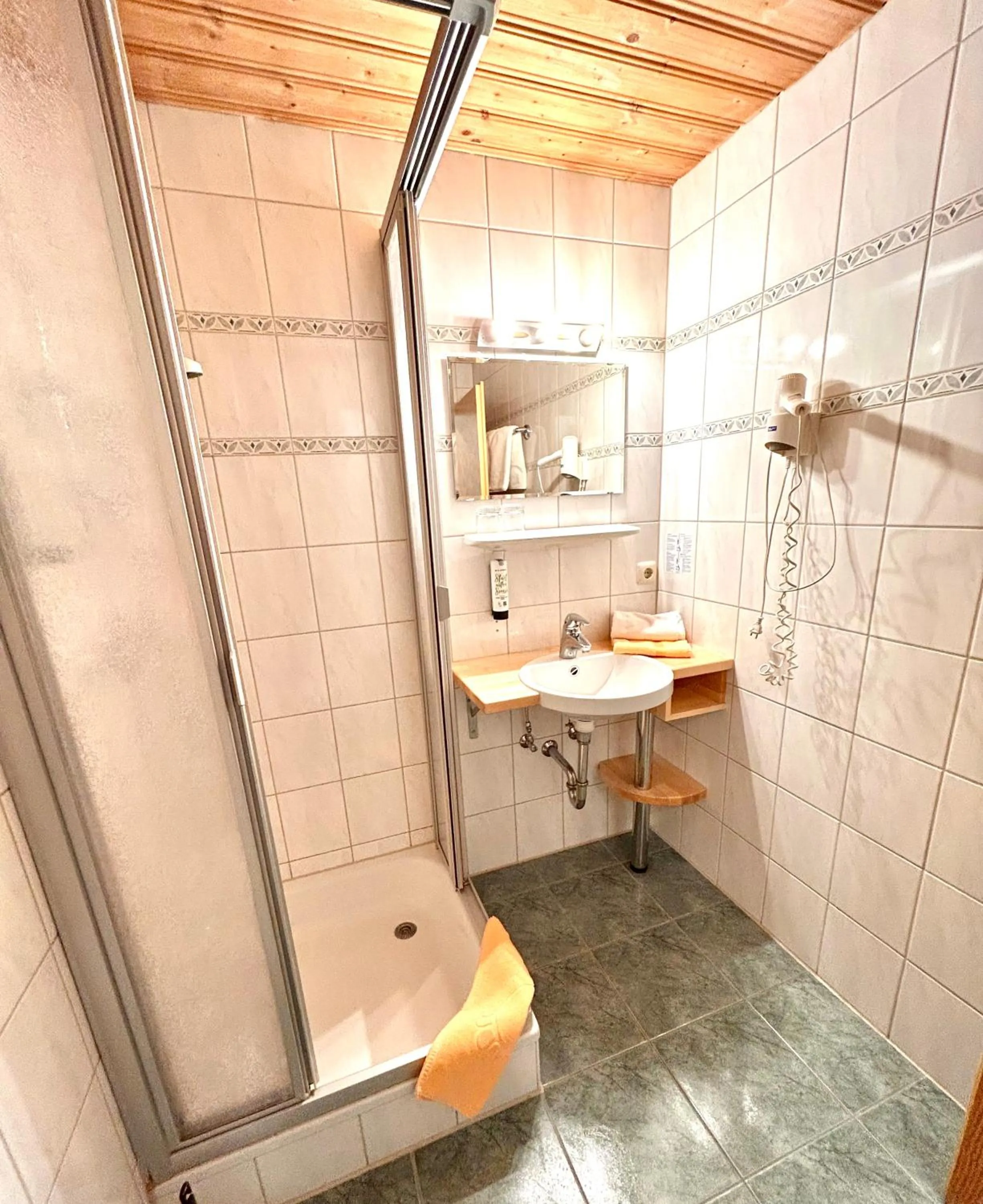 Bathroom in Landhotel Huberhof