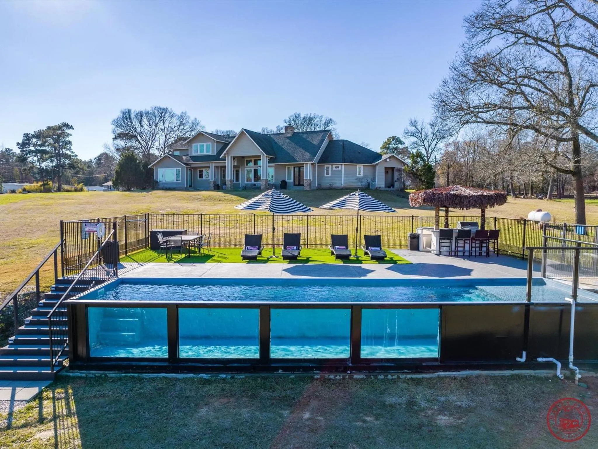 Swimming pool in Happy Goat Retreat