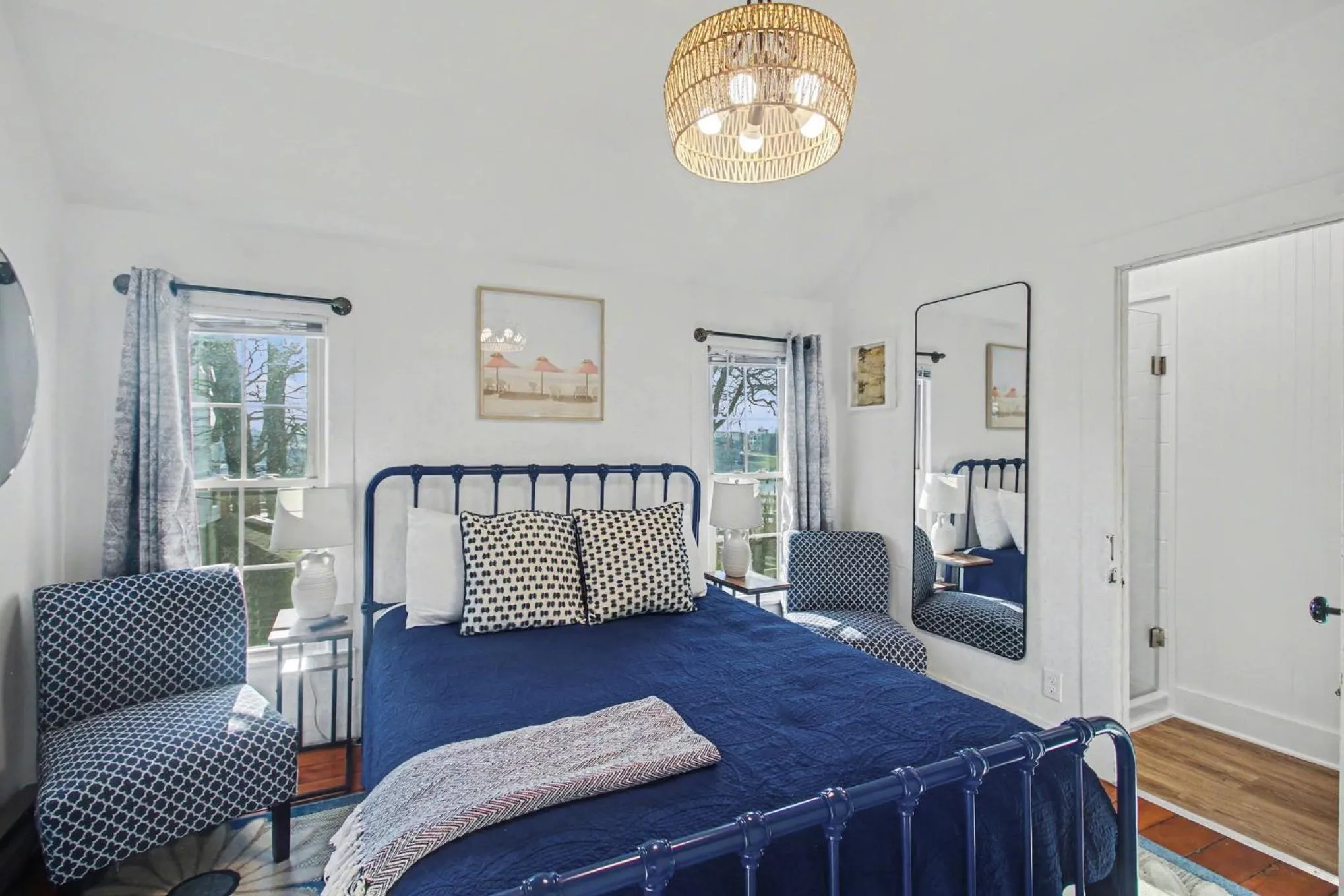 Double Room with Garden View in Waters View Inn
