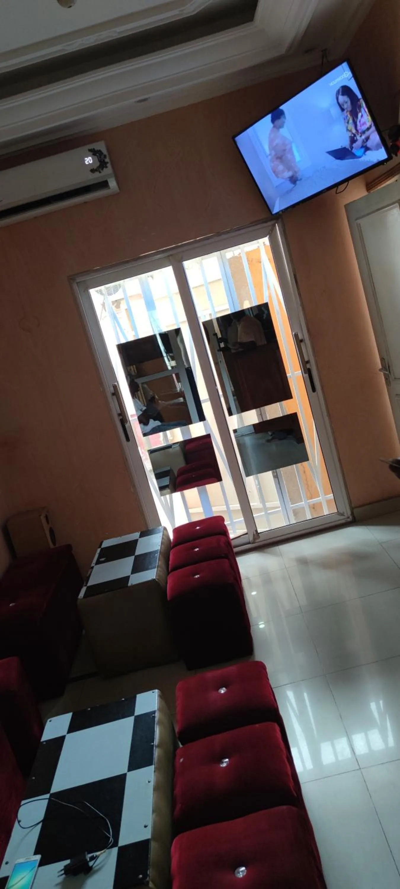 Communal lounge/ TV room in HOTEL-LE-PARISIEN