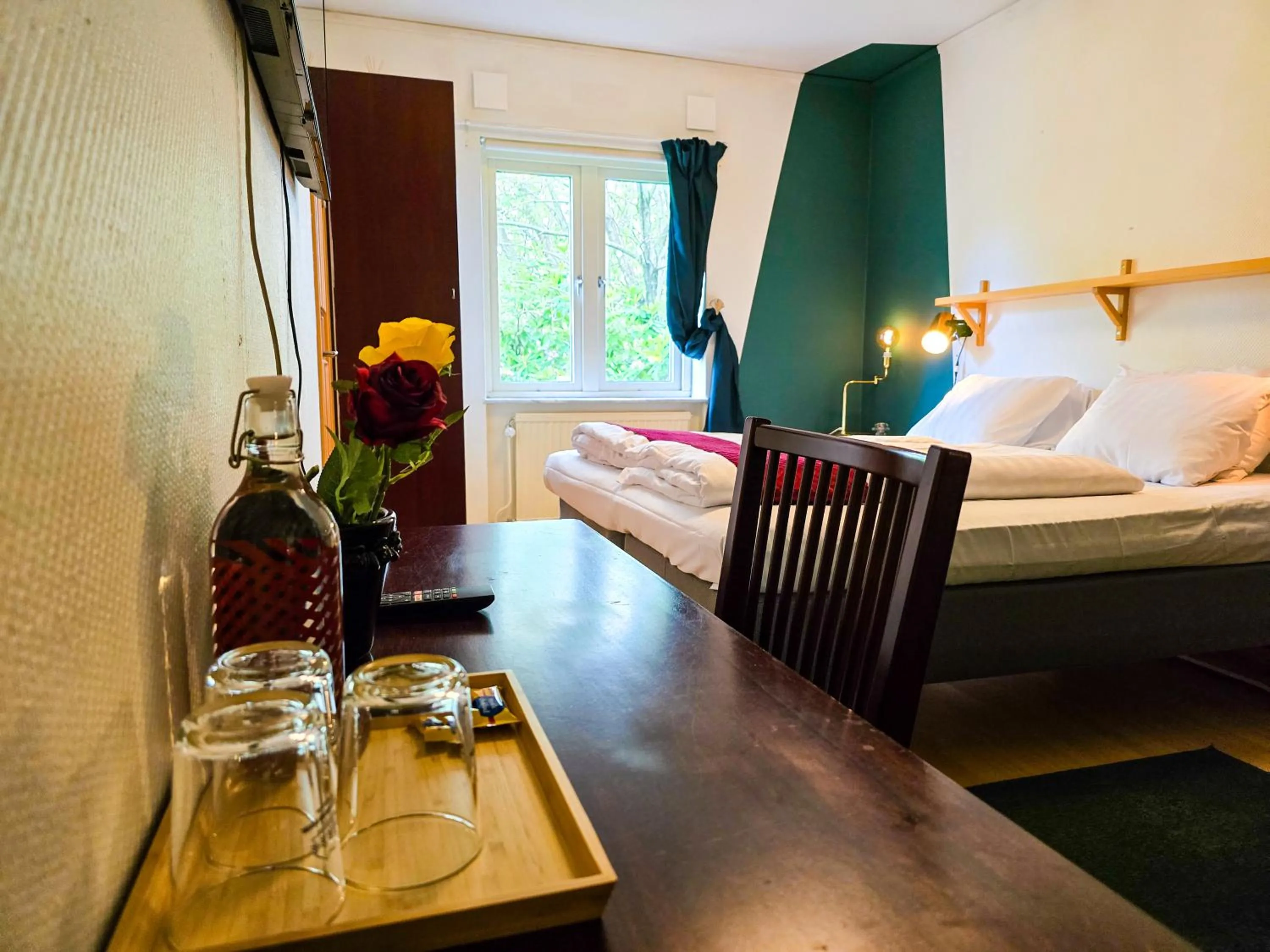 Bedroom, Bed in Nature Shelter Hotel