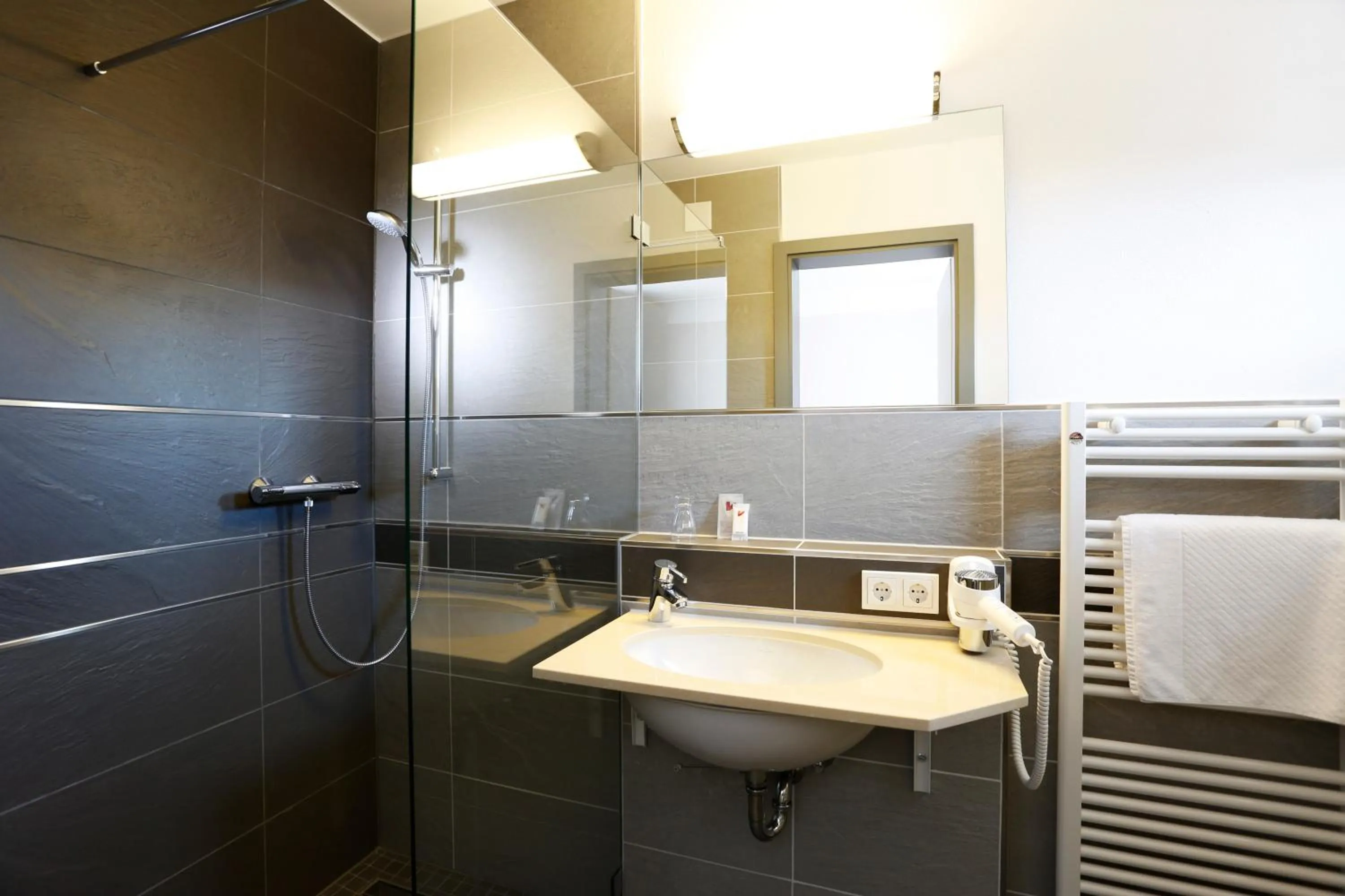 Photo of the whole room in Hotel Sachsenross