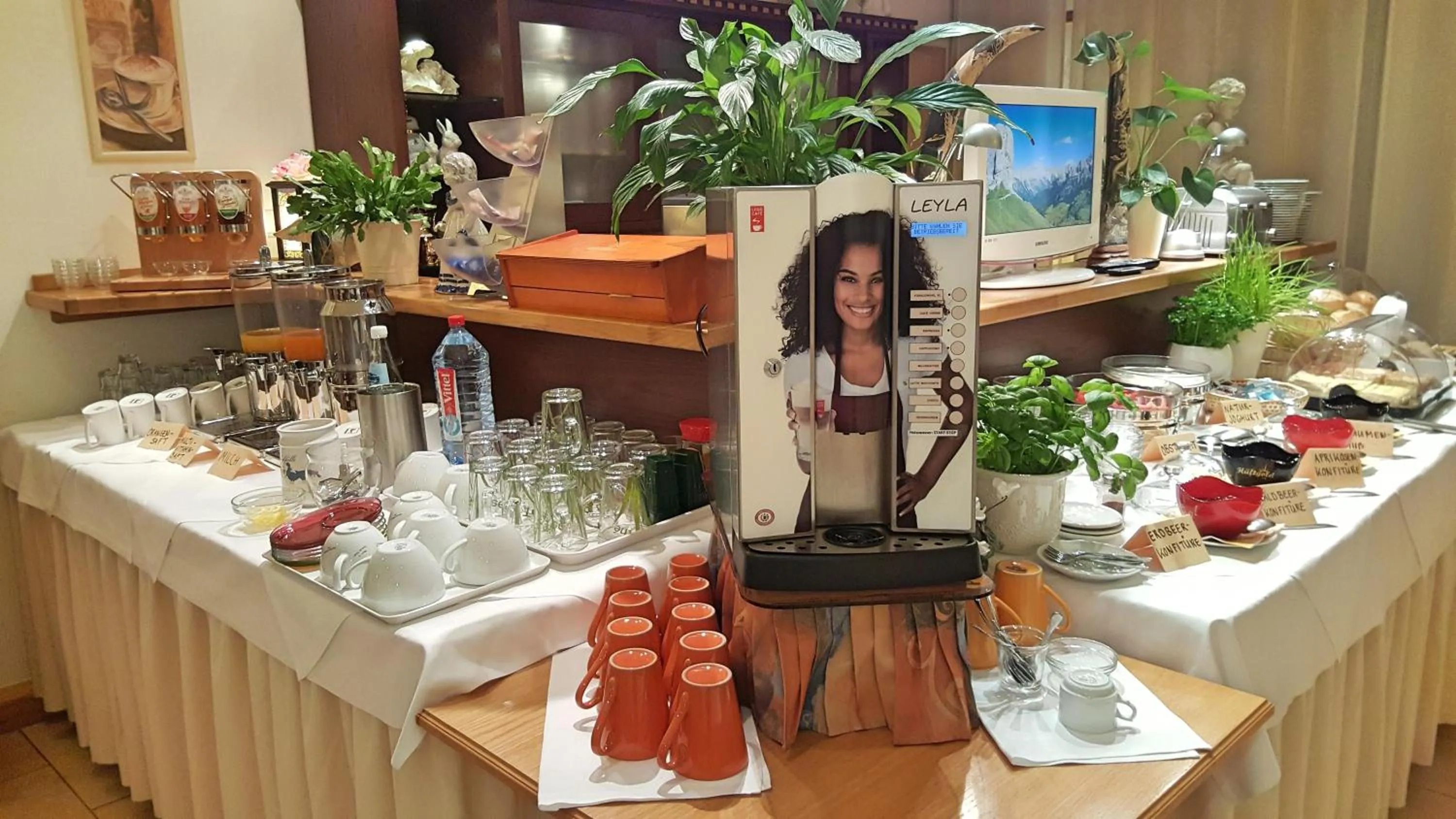 Buffet breakfast in Landgasthaus Bonn