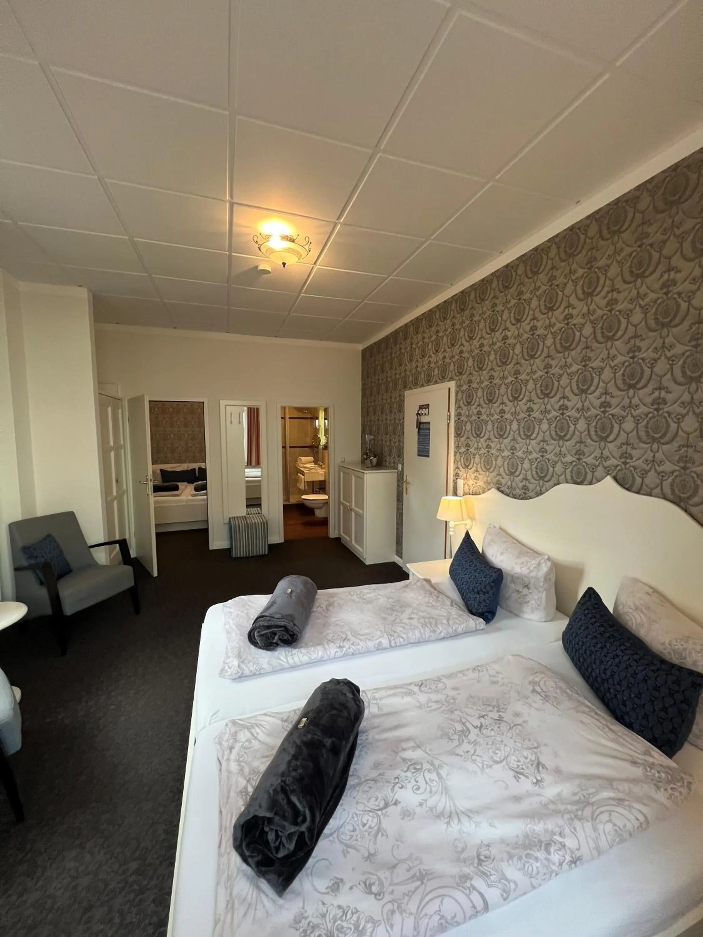 Photo of the whole room, Bed in Hotel Strandvilla Janine