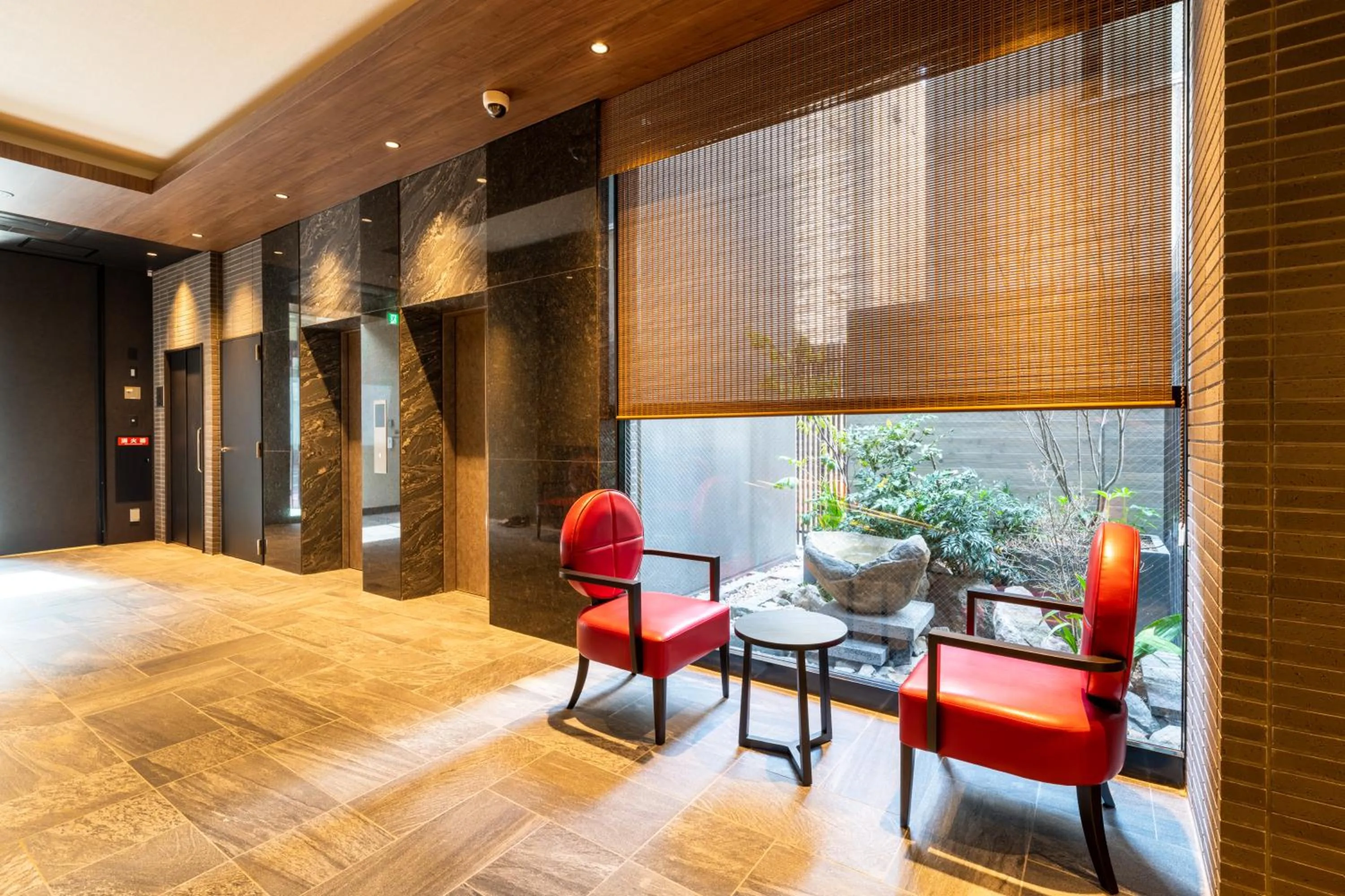 Lobby or reception in HOTEL WA HAKATA