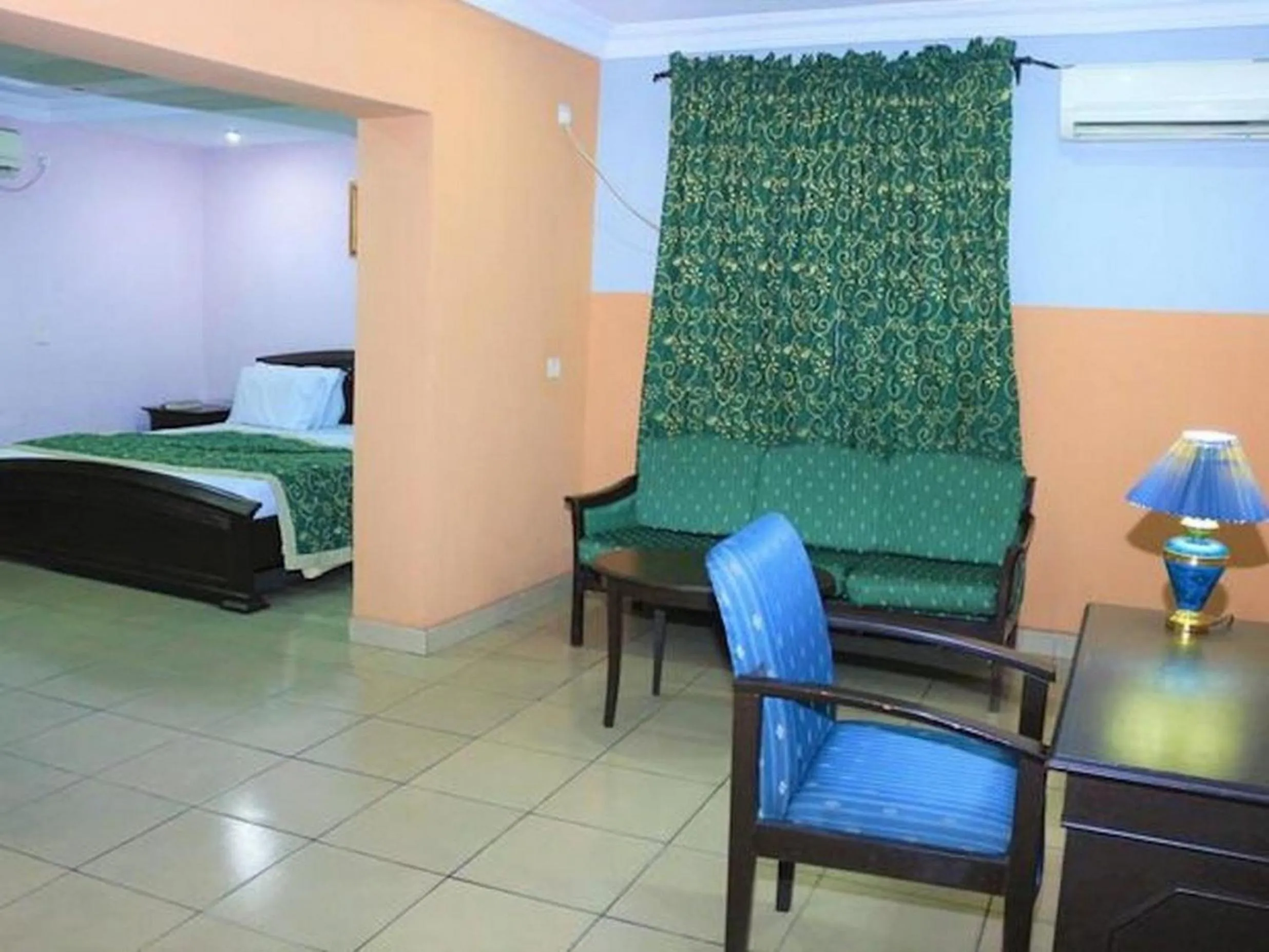 Bedroom, Bed in The Golf Prince Hotel