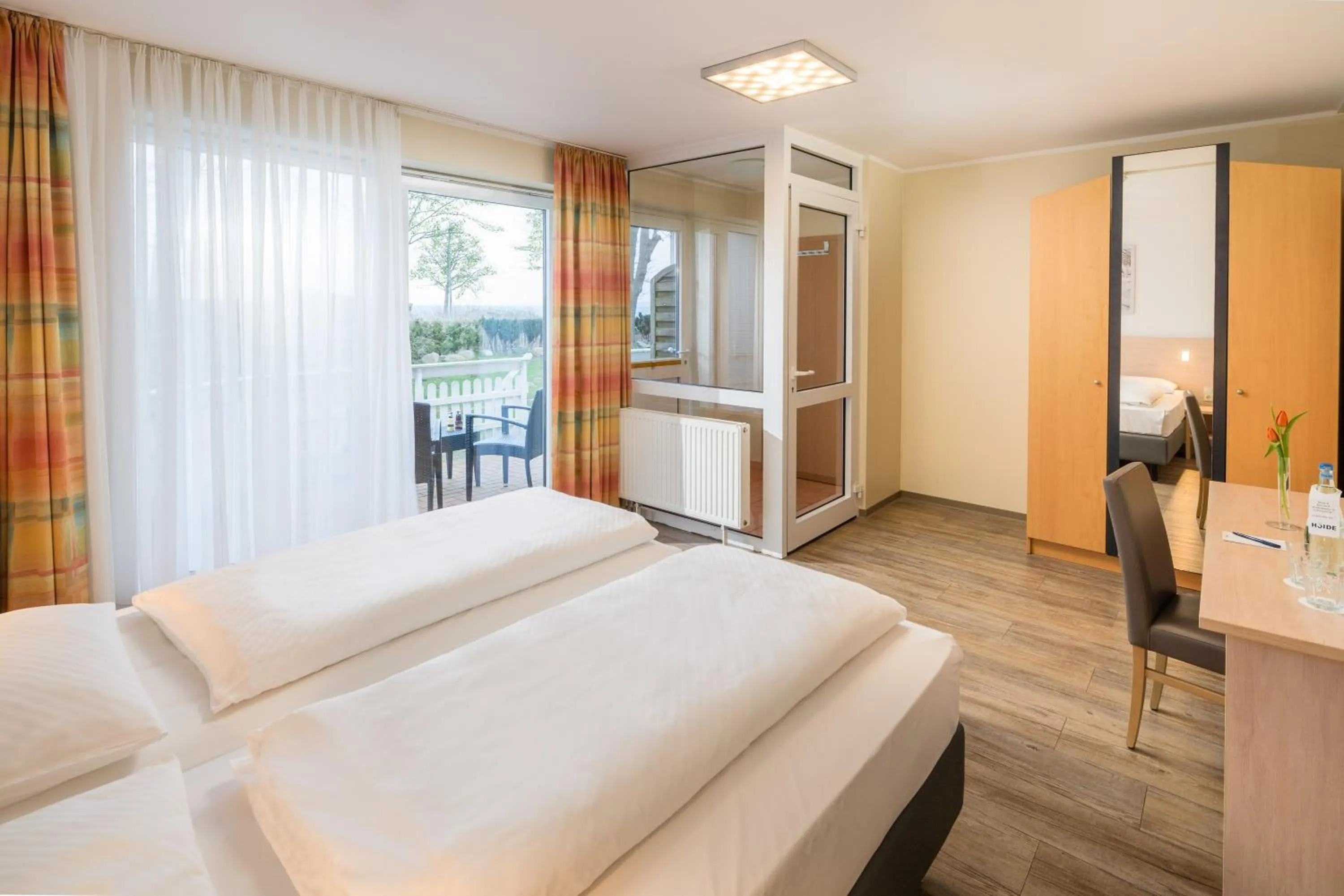 Photo of the whole room, Bed in Villa Beachside