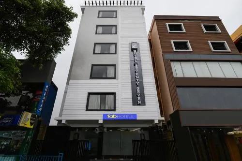 FabHotel Seventy Seven