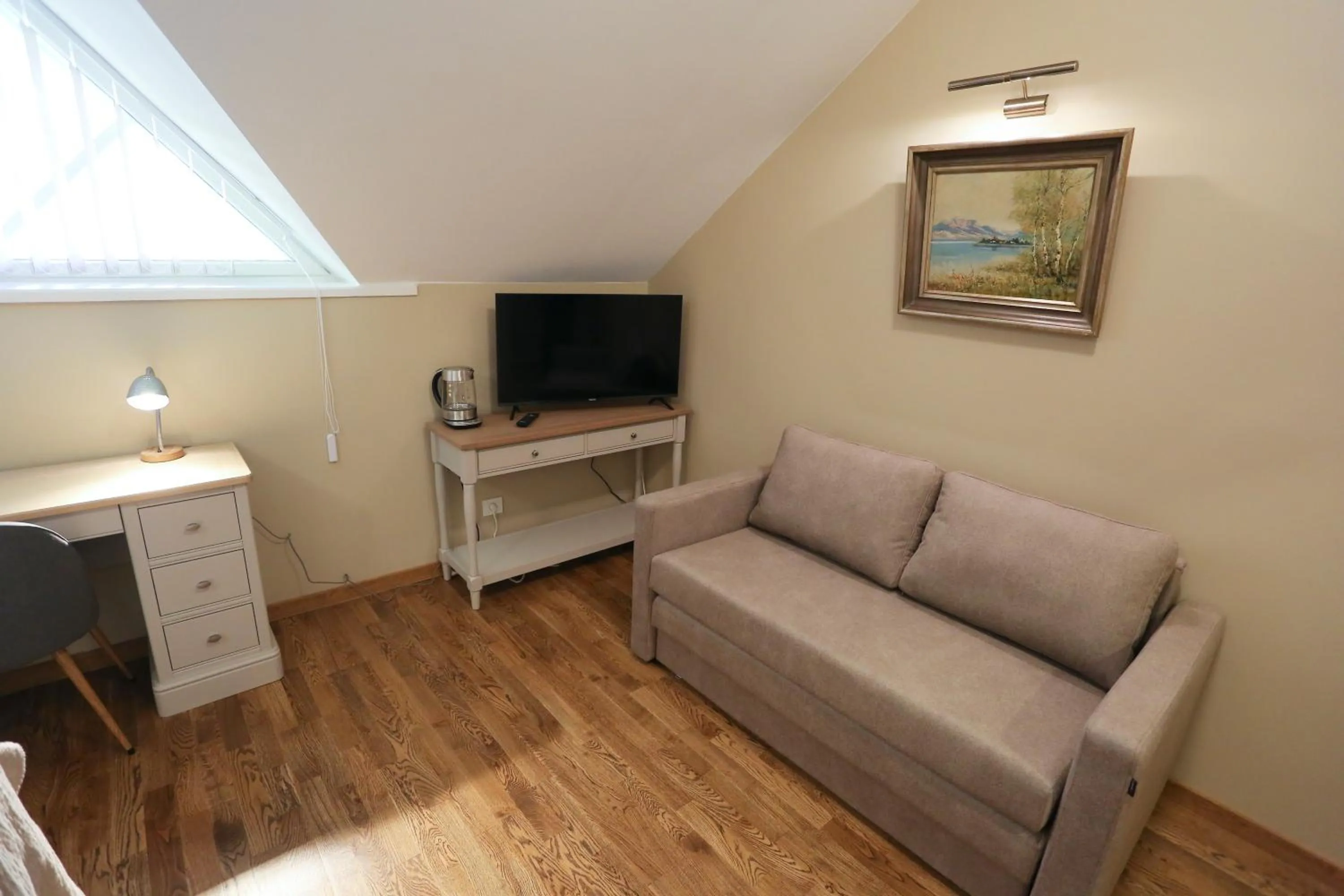 Photo of the whole room in Hotel Jonapolis