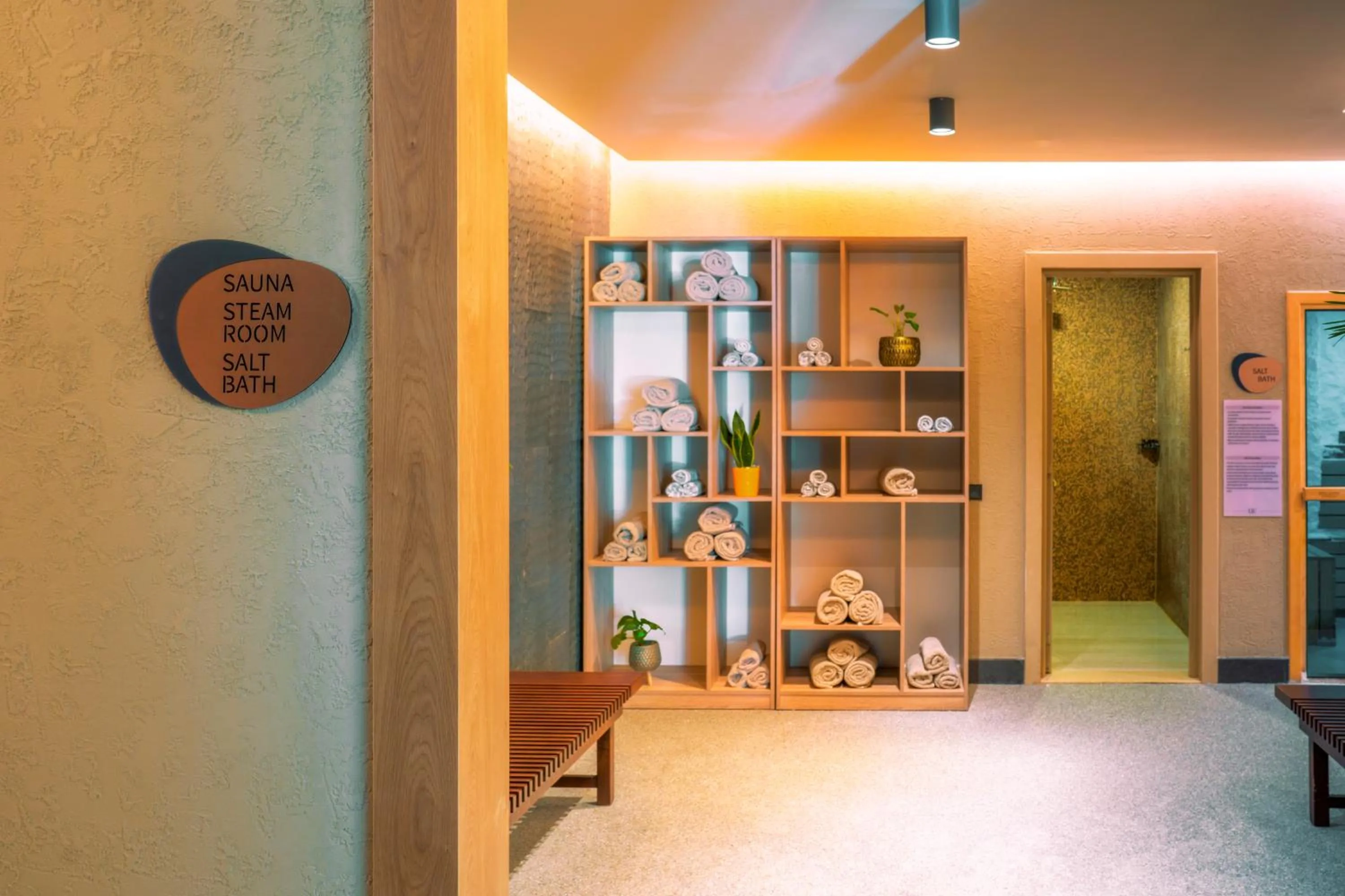 Sauna in Liu Resorts