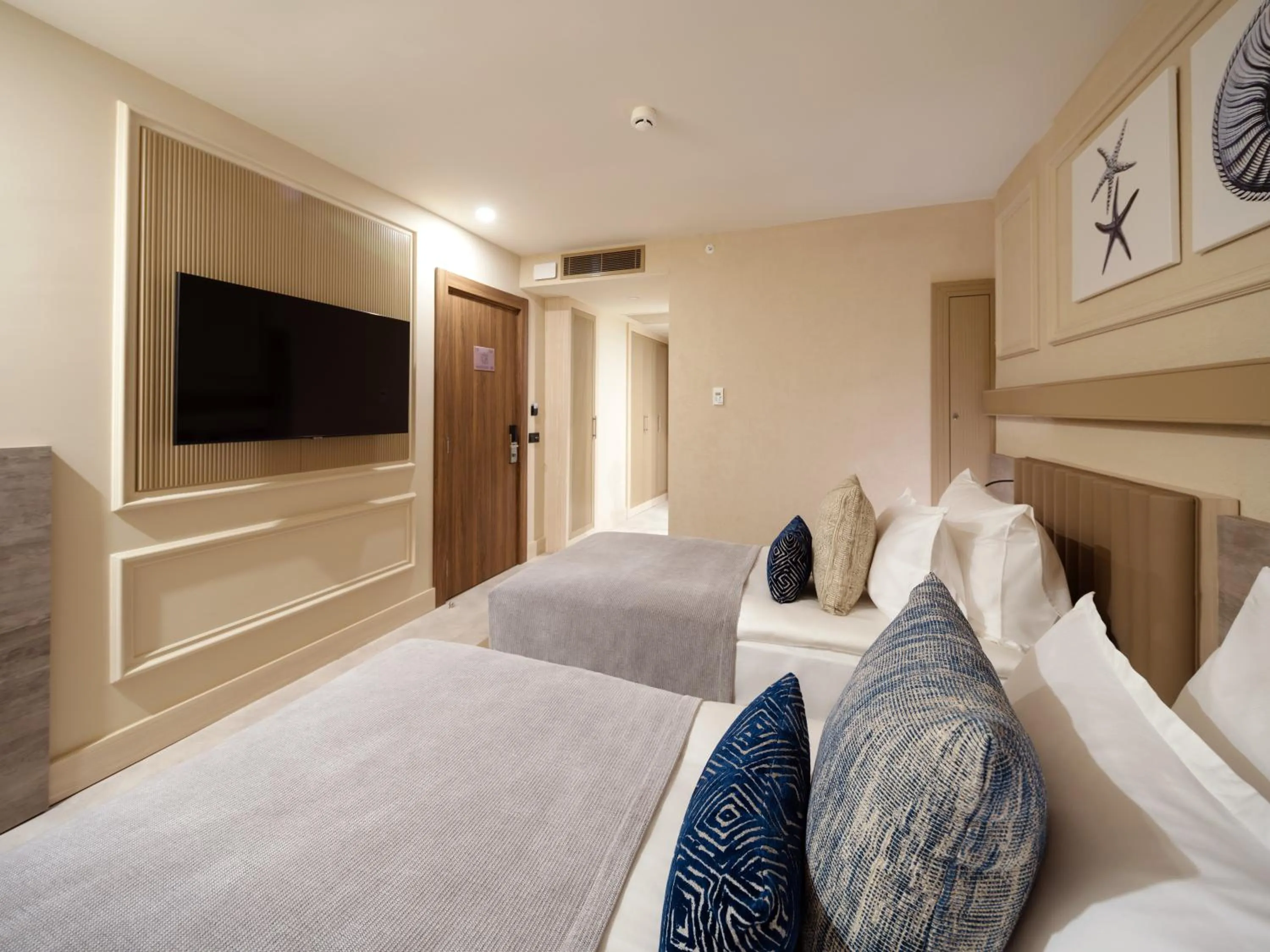 Bedroom in Liu Resorts