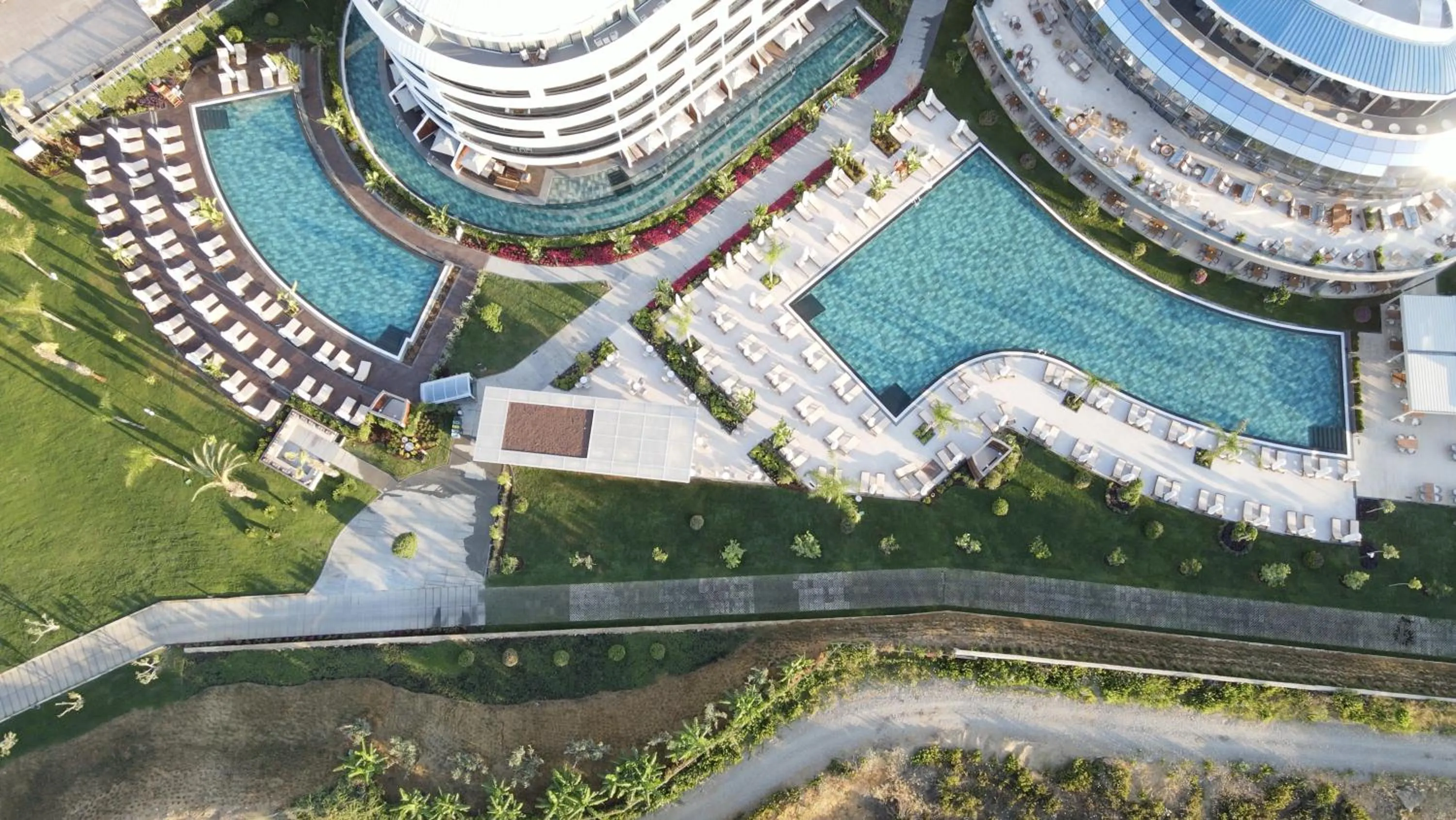 Property building in Liu Resorts