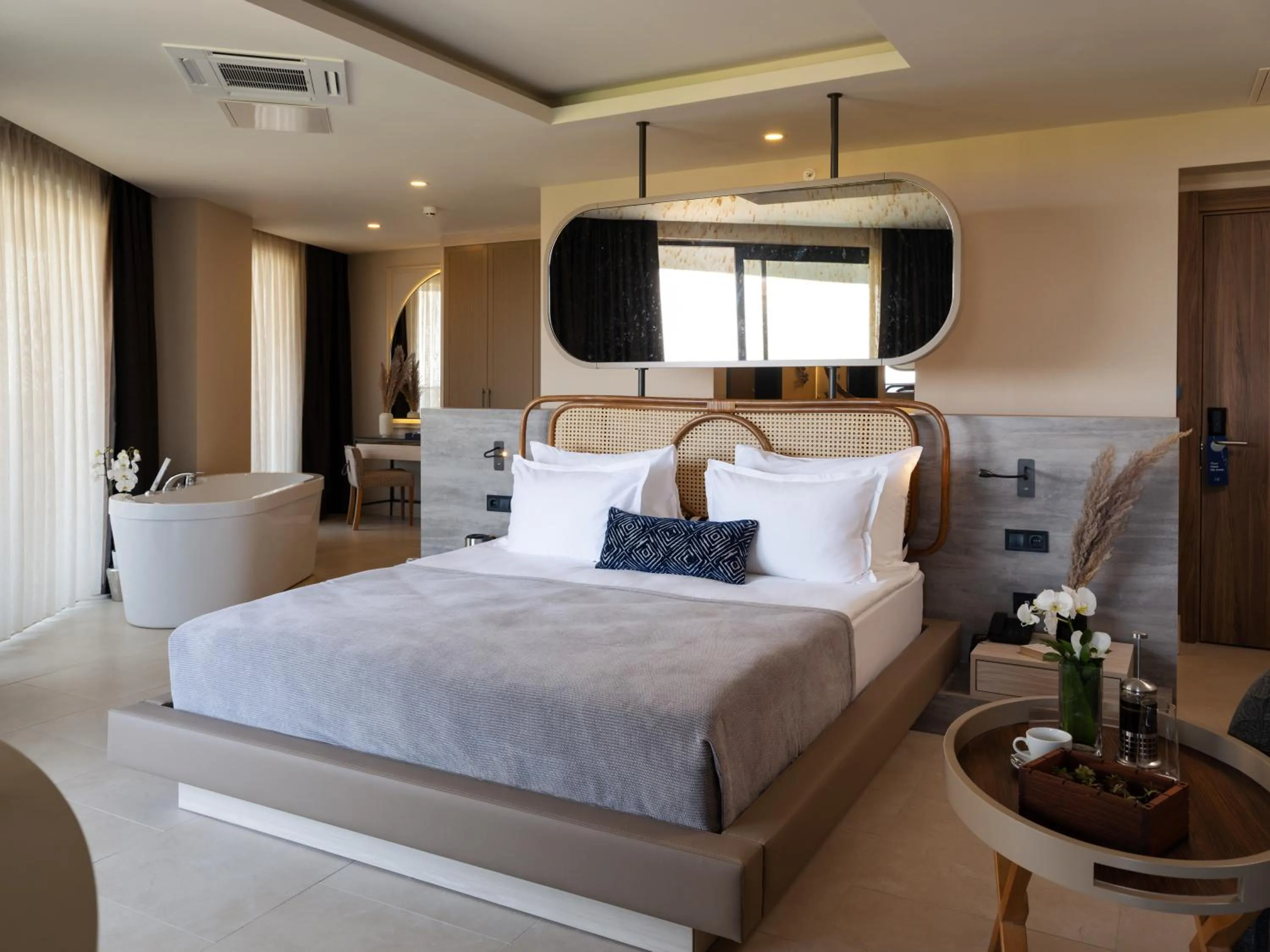 Photo of the whole room in Liu Resorts