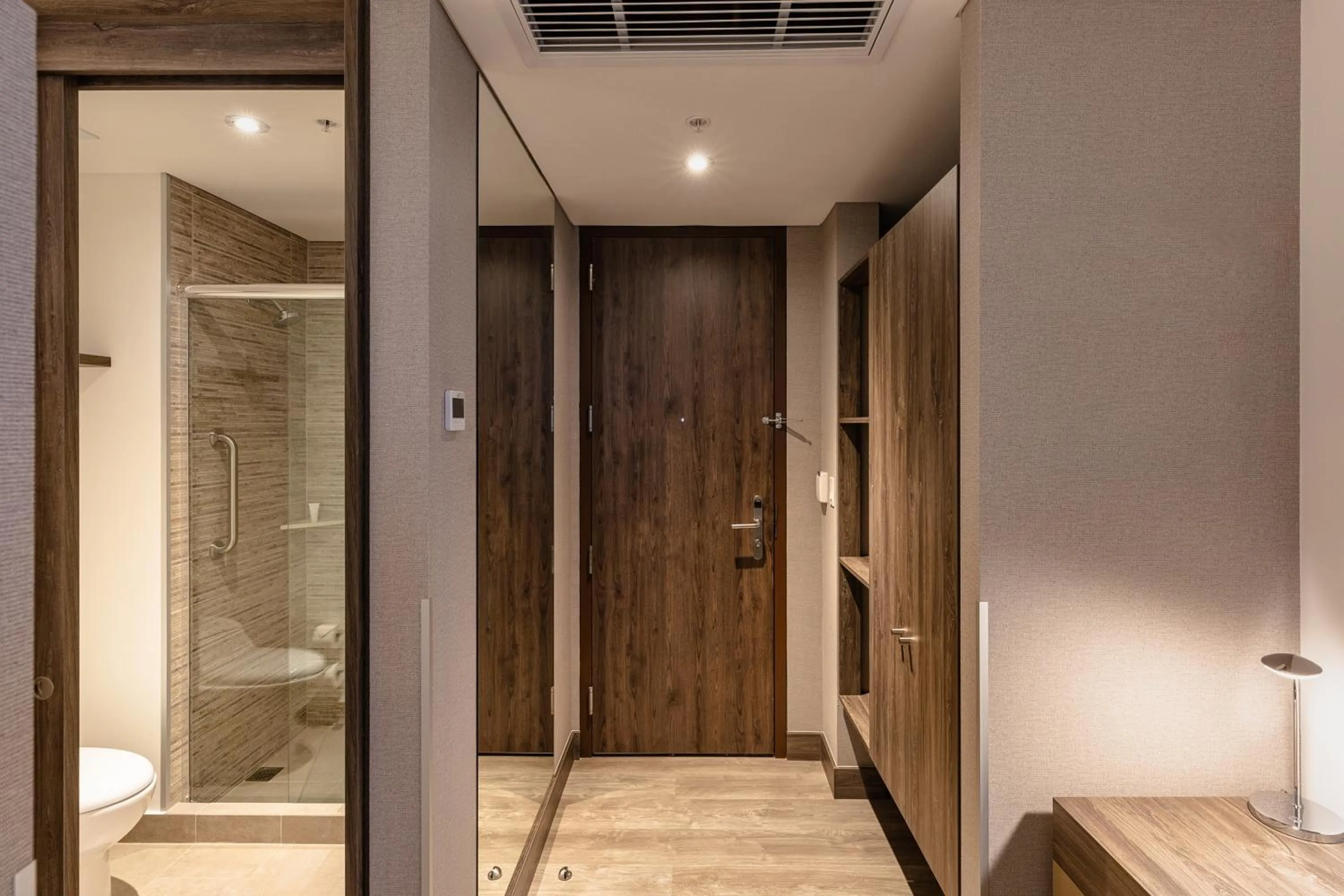 Shower in Hampton by Hilton Arequipa