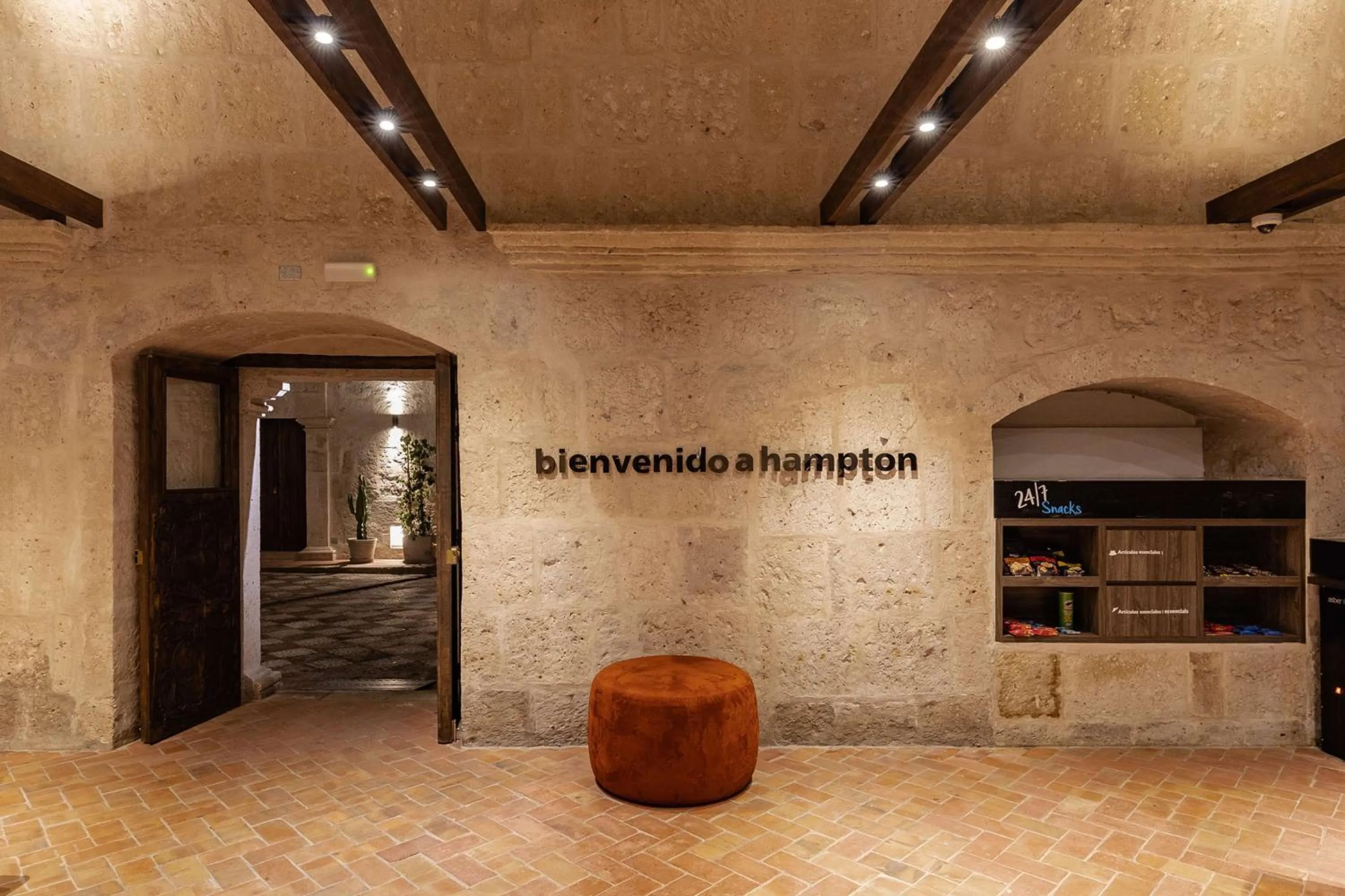 Lobby or reception in Hampton by Hilton Arequipa