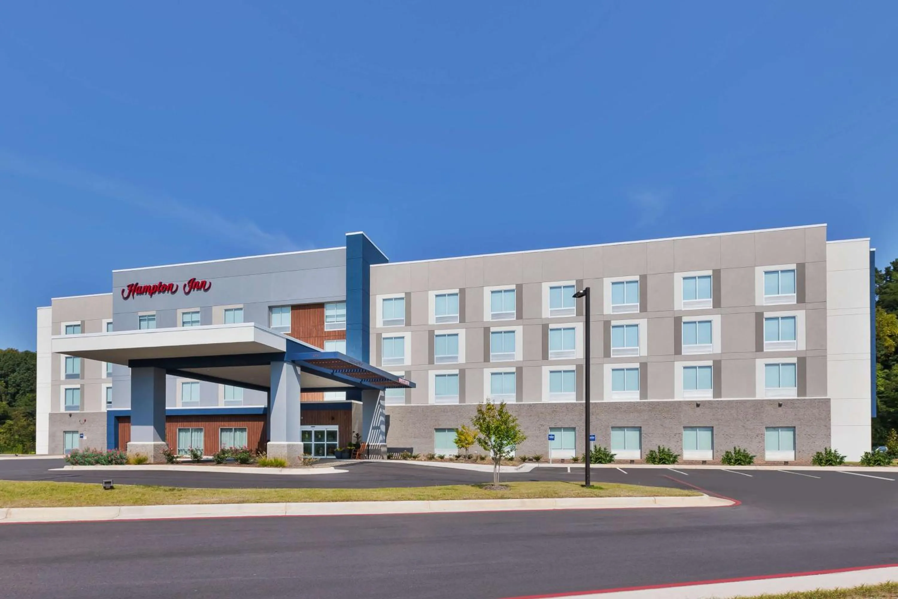 Property building in Hampton Inn Danville, Va
