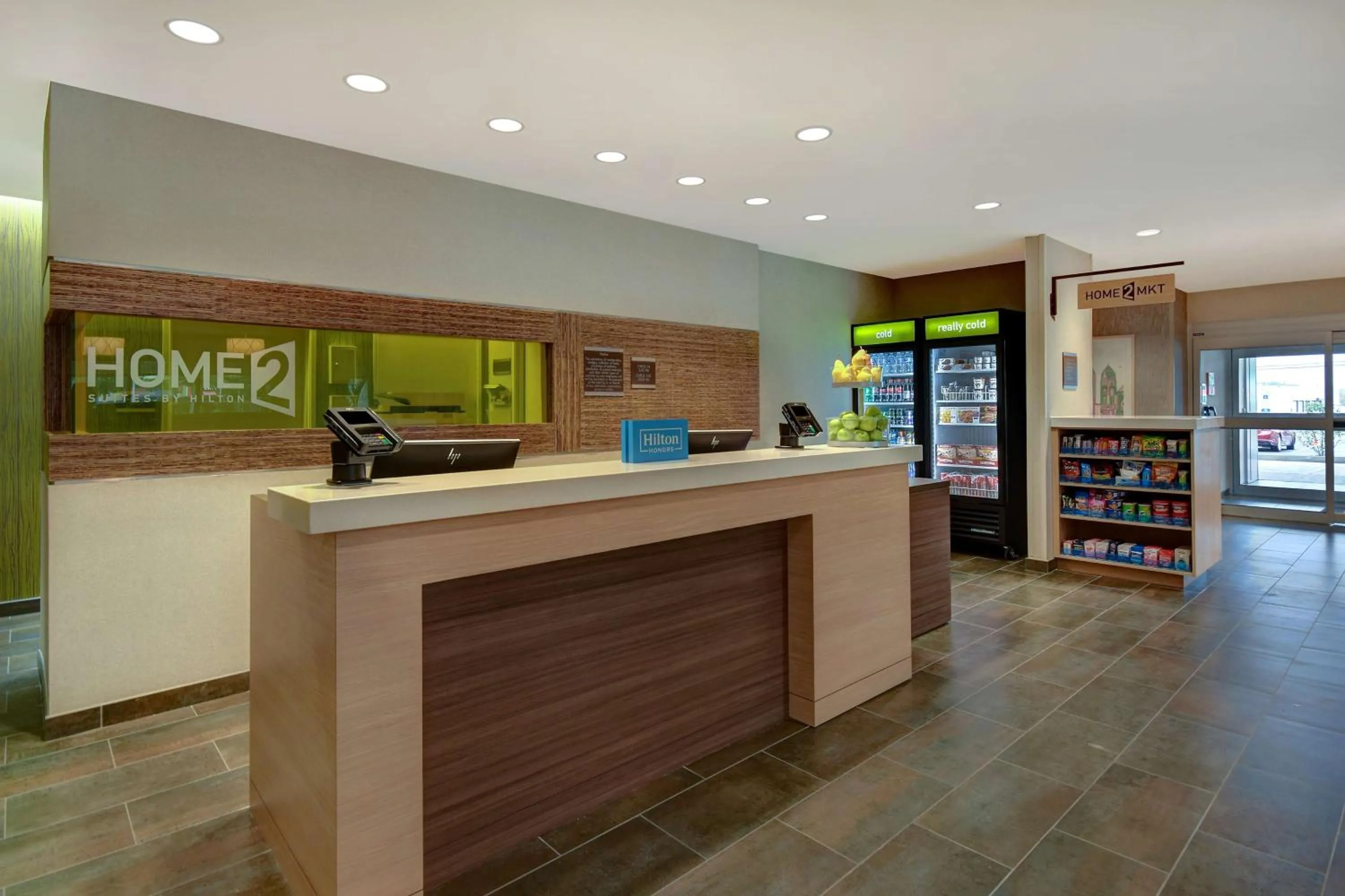 Lobby or reception in Home2 Suites East Hanover, NJ