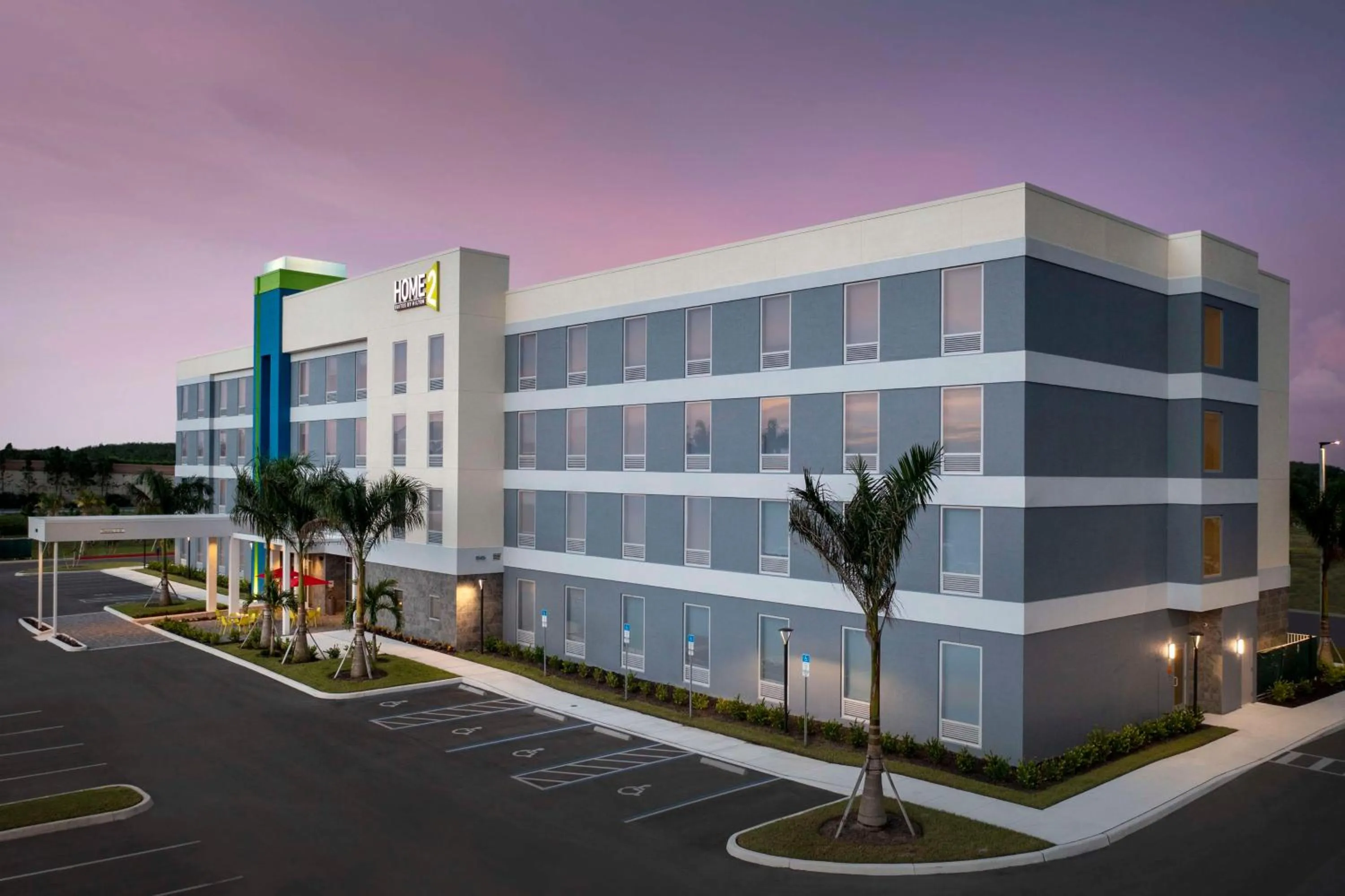 Property building in Home2 Suites by Hilton Fort Myers Airport