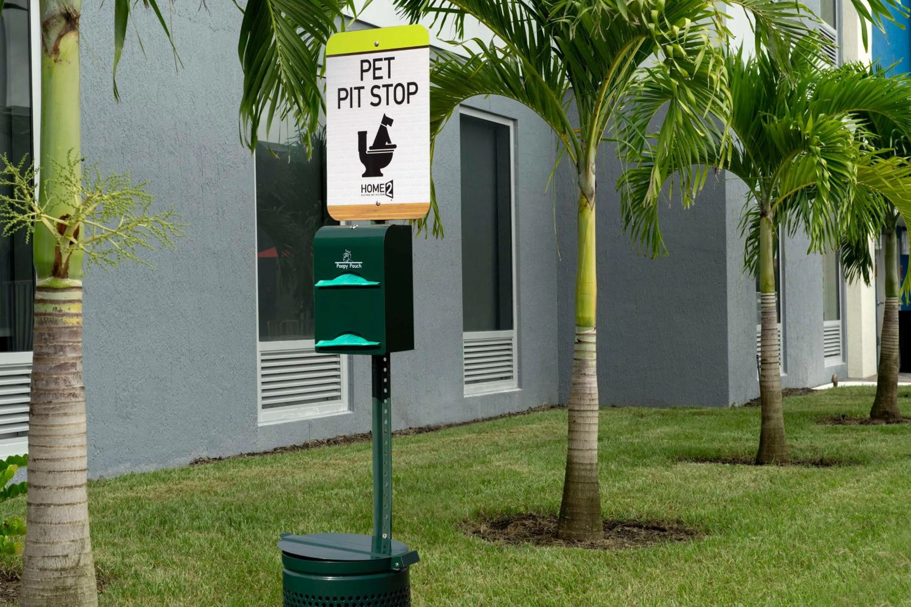 Property building in Home2 Suites by Hilton Fort Myers Airport