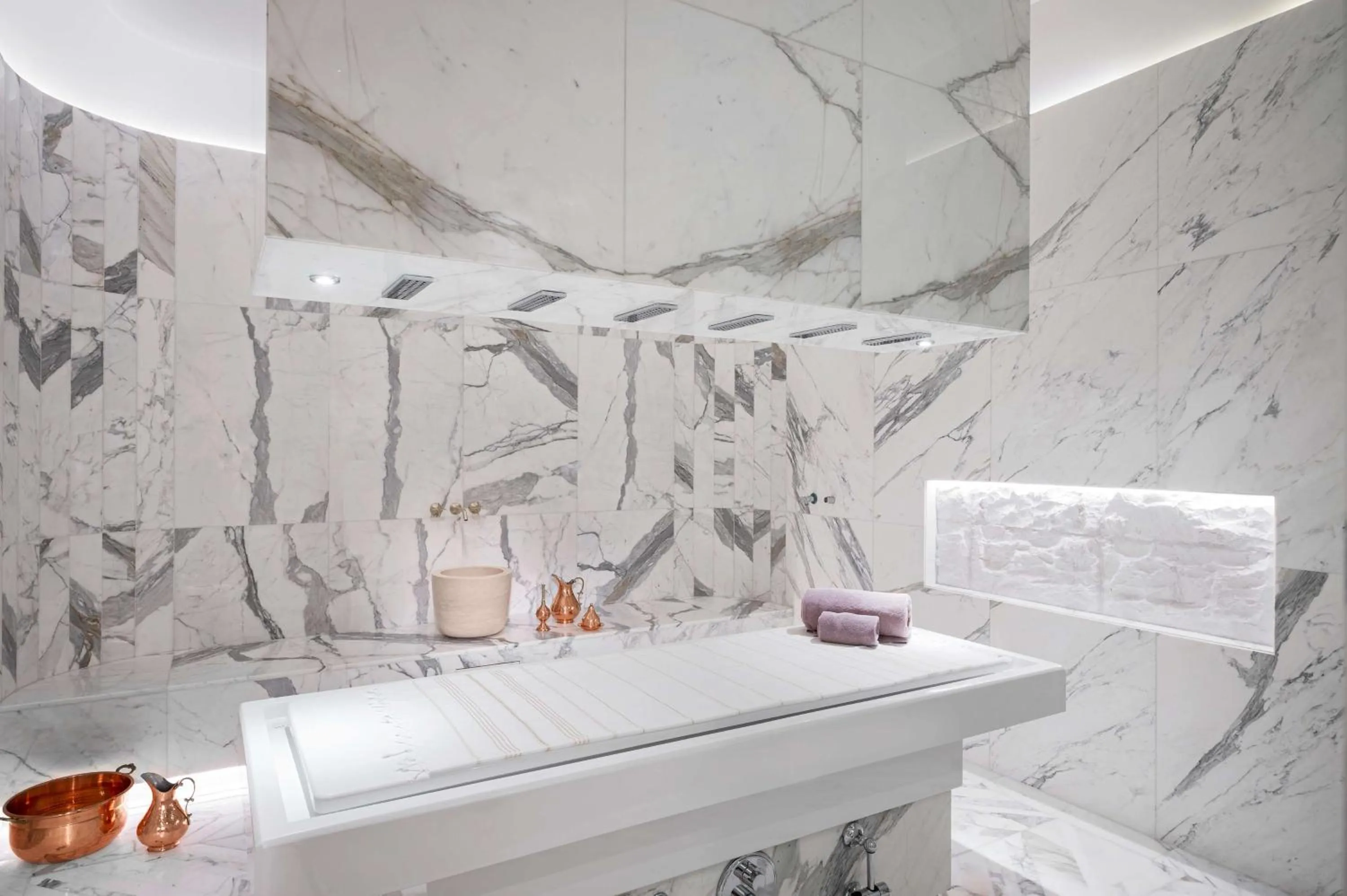 Spa and wellness centre/facilities in Waldorf Astoria Kuwait