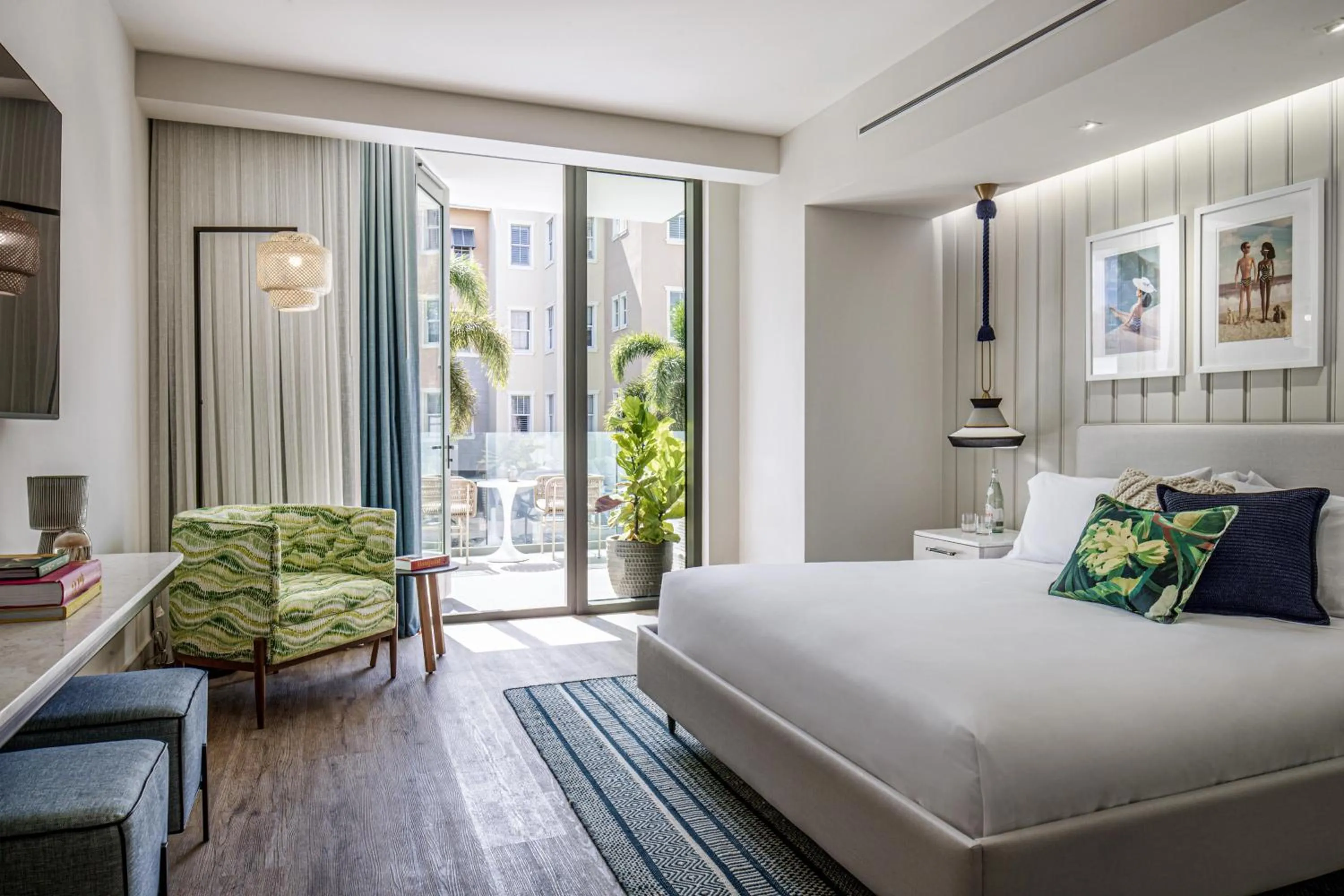 Bed in The Ray Hotel Delray Beach, Curio Collection By Hilton