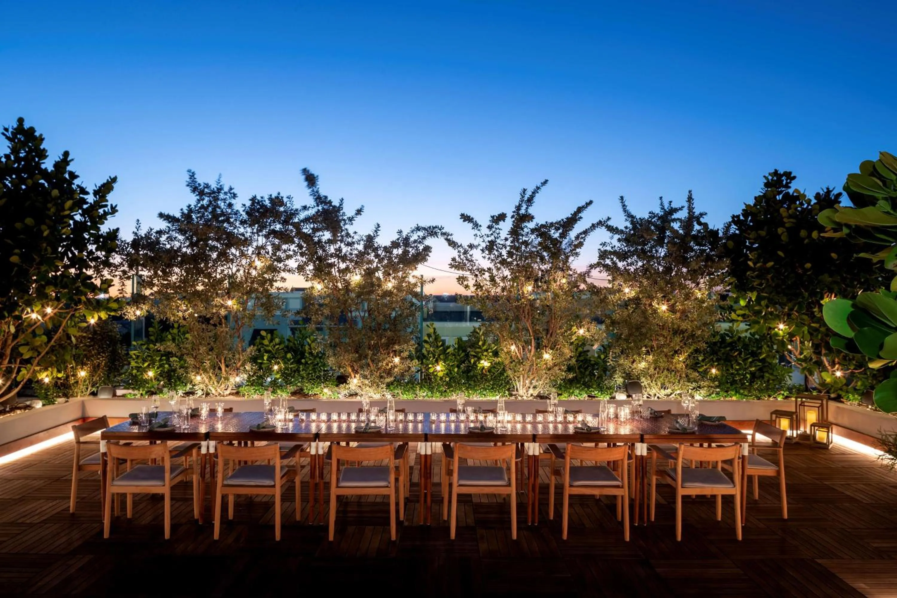 Restaurant/places to eat in The Ray Hotel Delray Beach, Curio Collection By Hilton