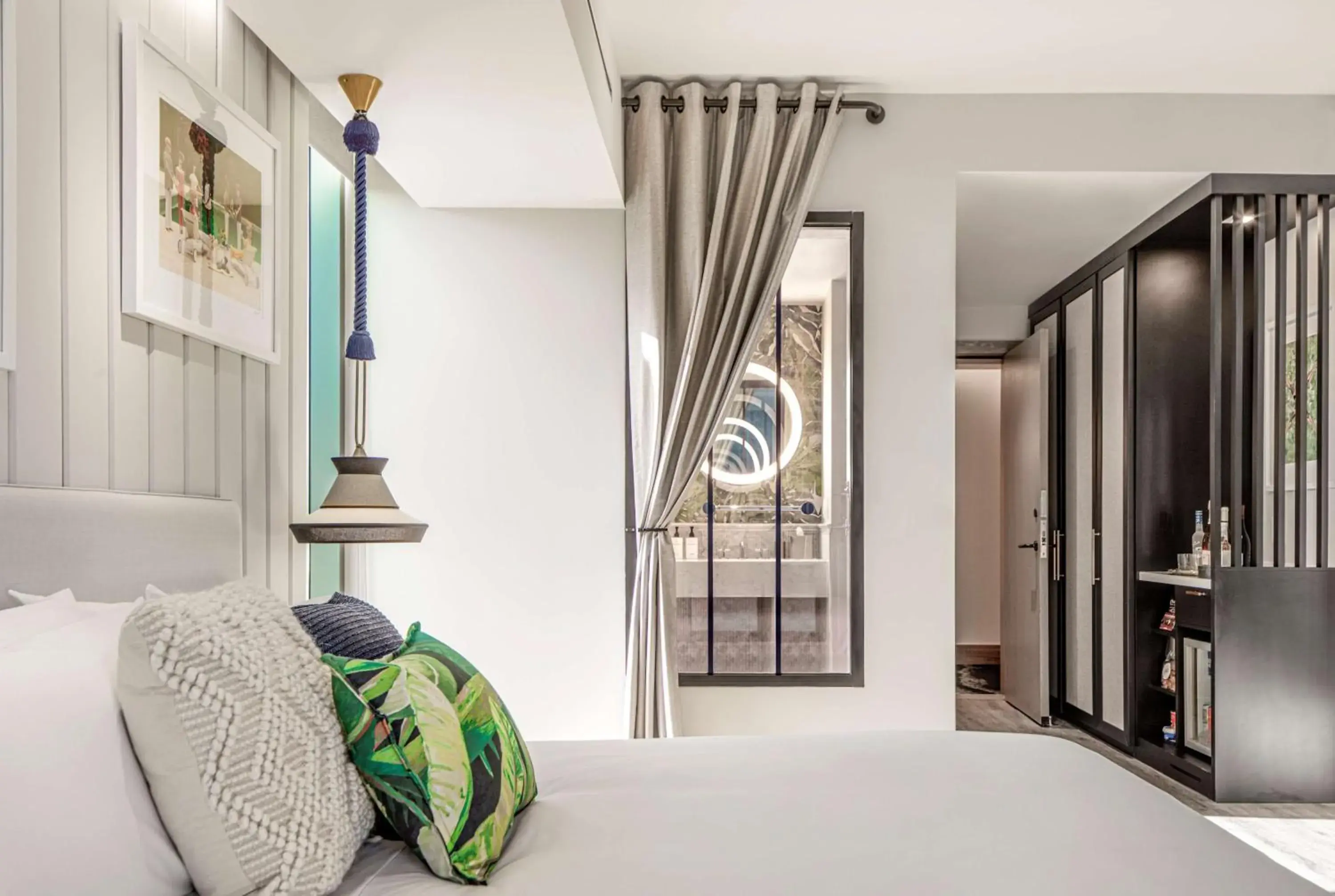 Grove Premier King Room with Balcony in The Ray Hotel Delray Beach, Curio Collection By Hilton Grove Premier King Room with Balcony in The Ray Hotel Delray Beach, Curio Collection By Hilton