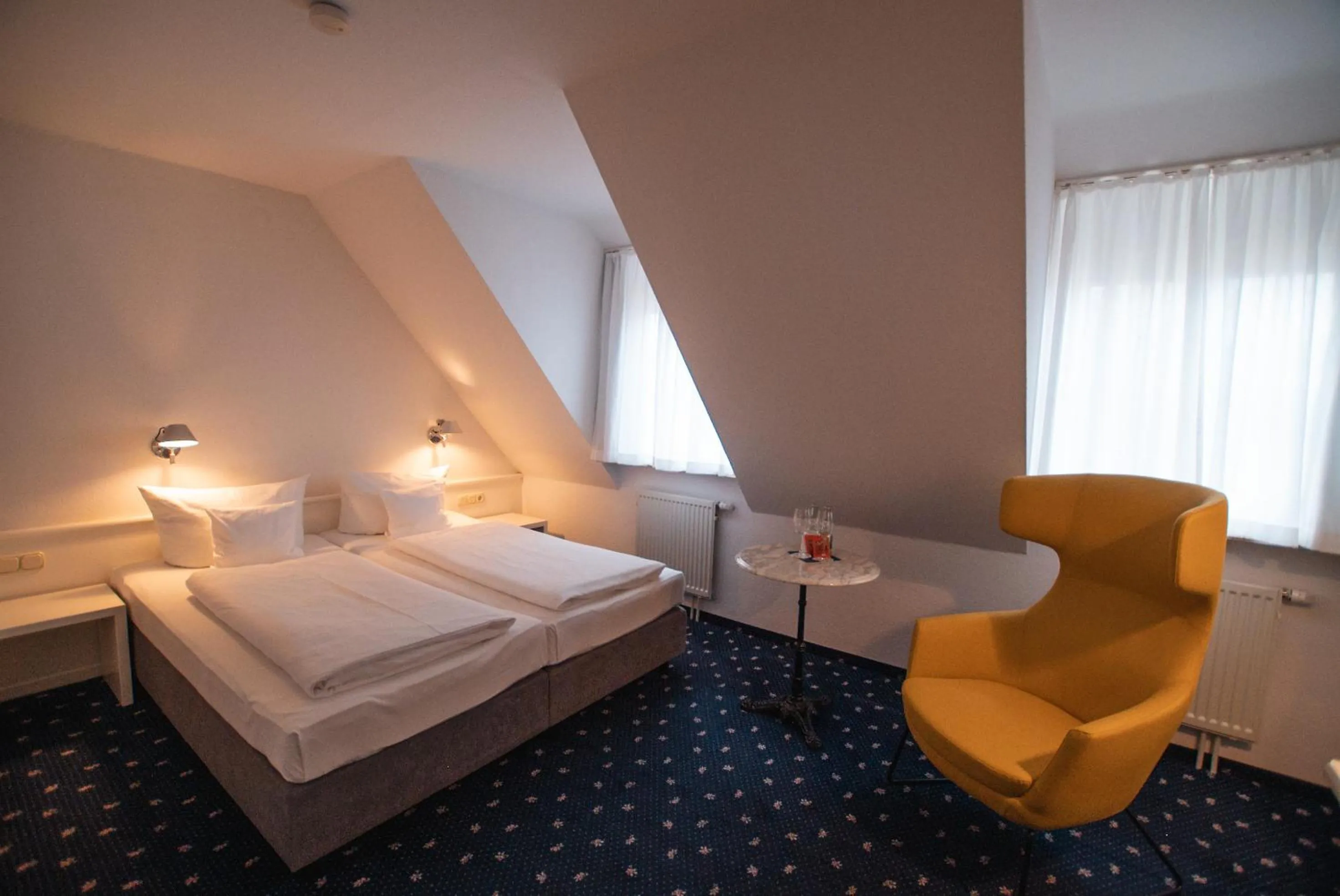 Bed in Hotel am Main