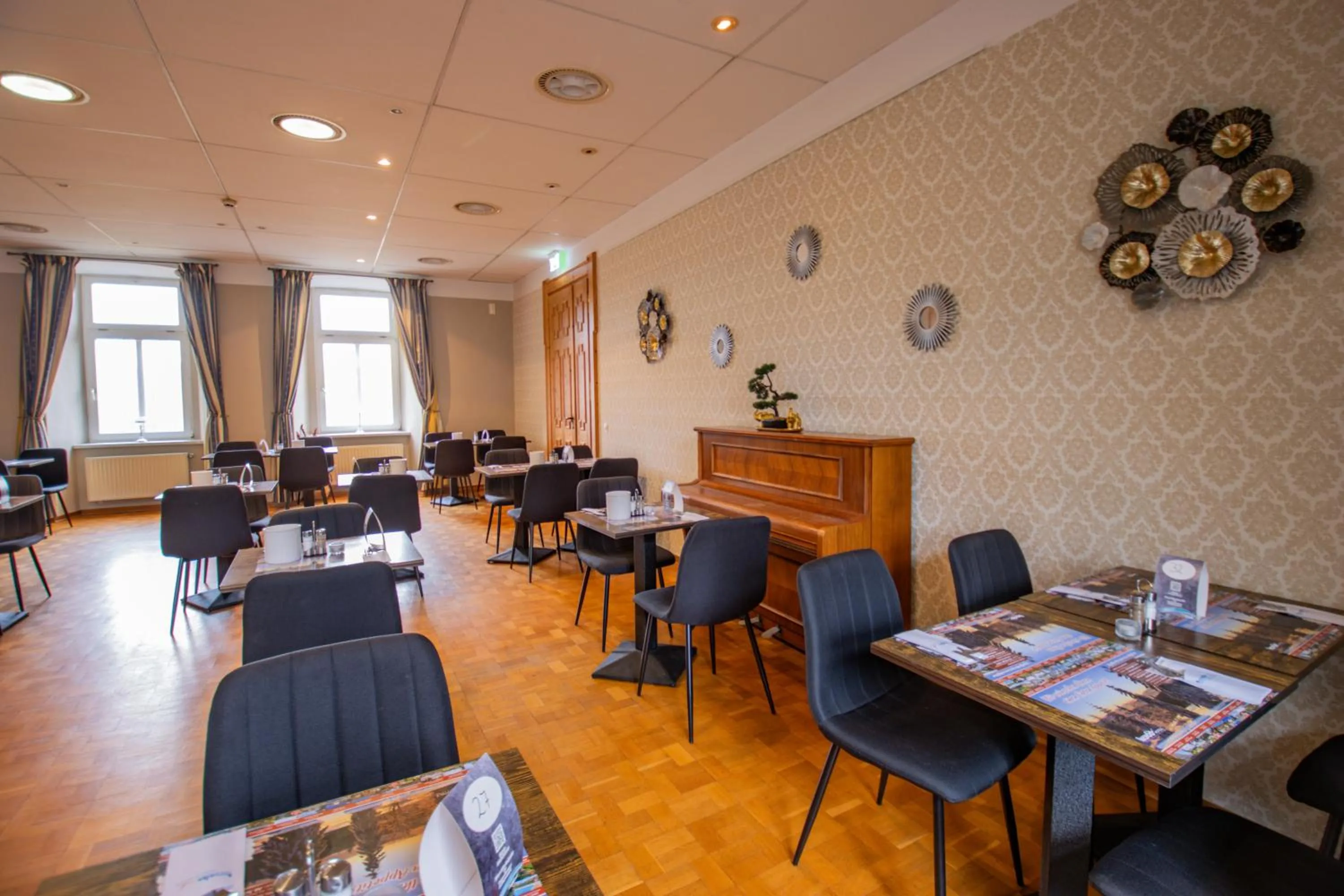 Restaurant/places to eat in Hotel Schloss Nebra