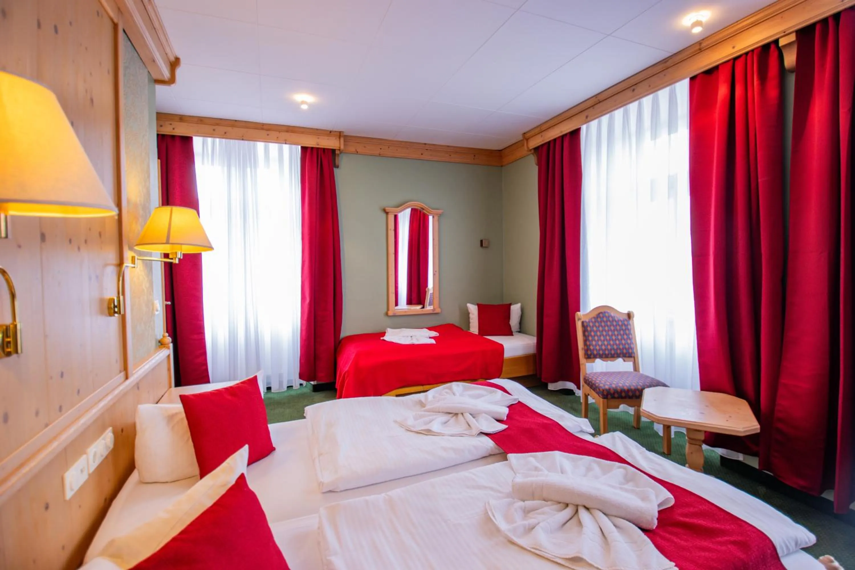 Photo of the whole room, Bed in Hotel Schloss Nebra